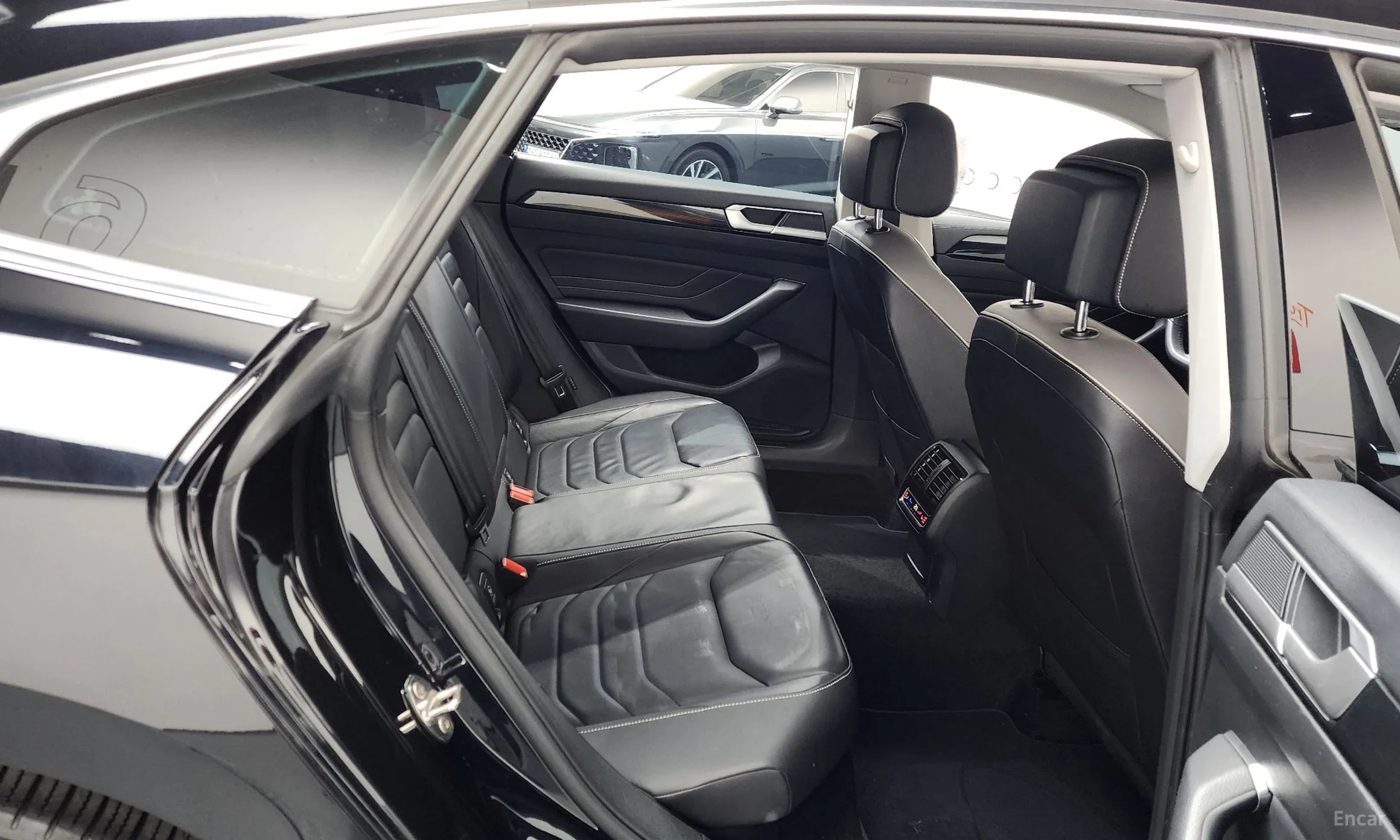 Volkswagen Ateon превью 11