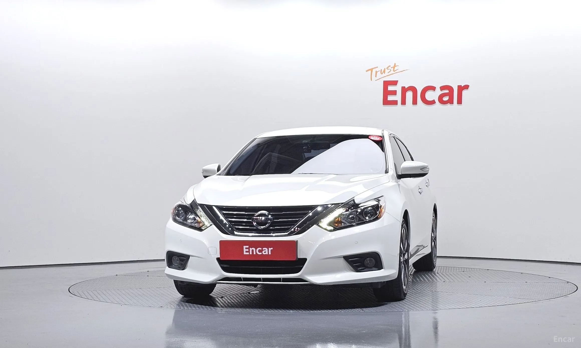 Nissan Altima превью 3