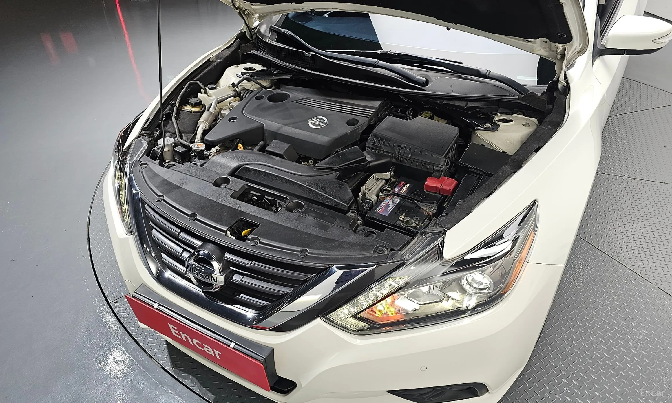 Nissan Altima превью 6