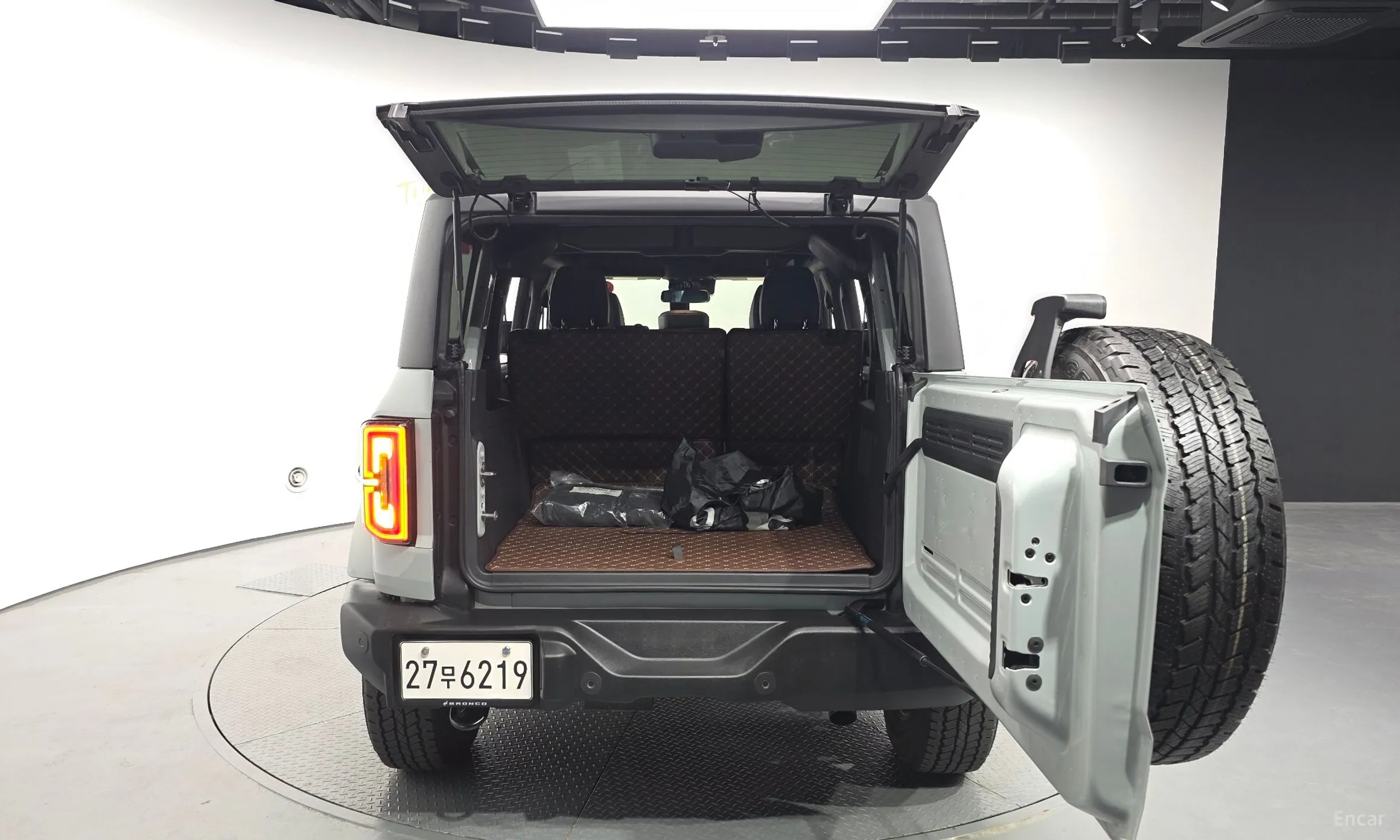 Ford Bronco 6th Generation превью 20