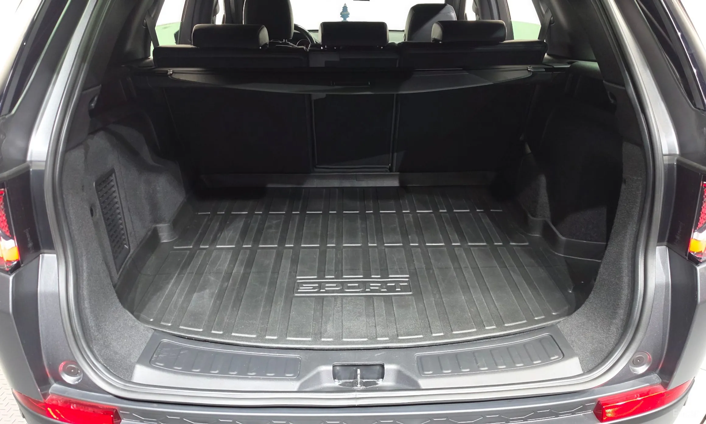 Land Rover Discovery Sports превью 20