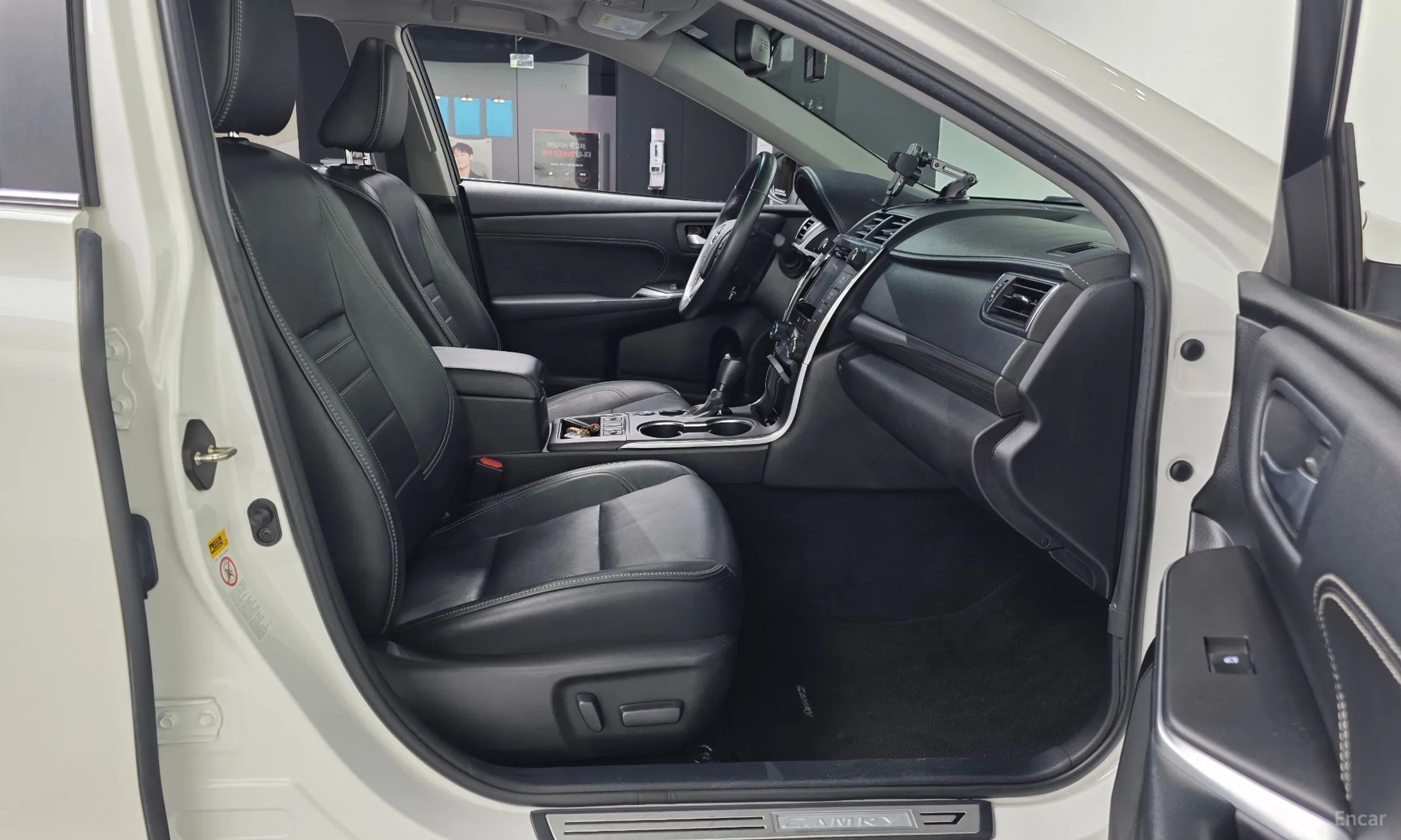 Toyota New Camry превью 11