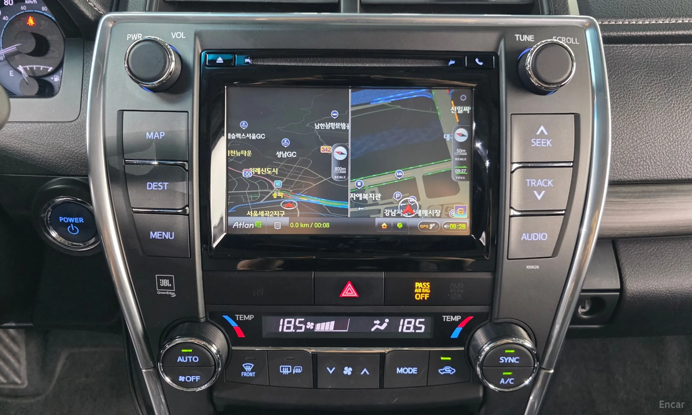 Toyota New Camry превью 14