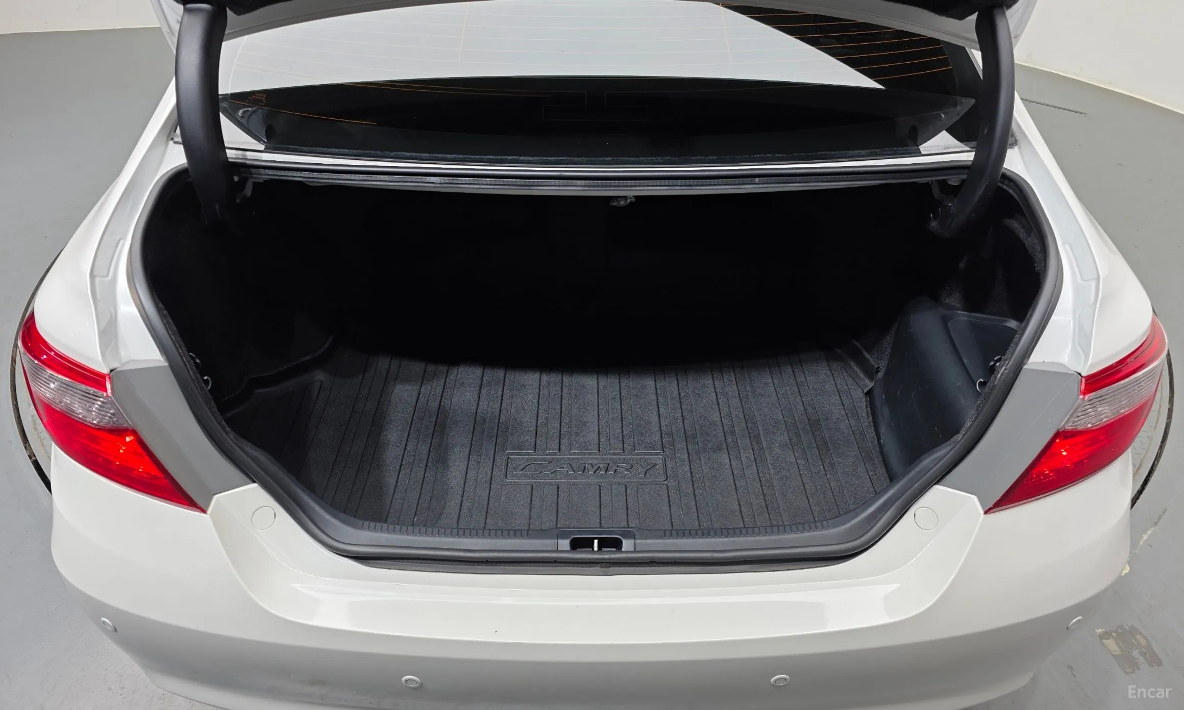 Toyota New Camry превью 20