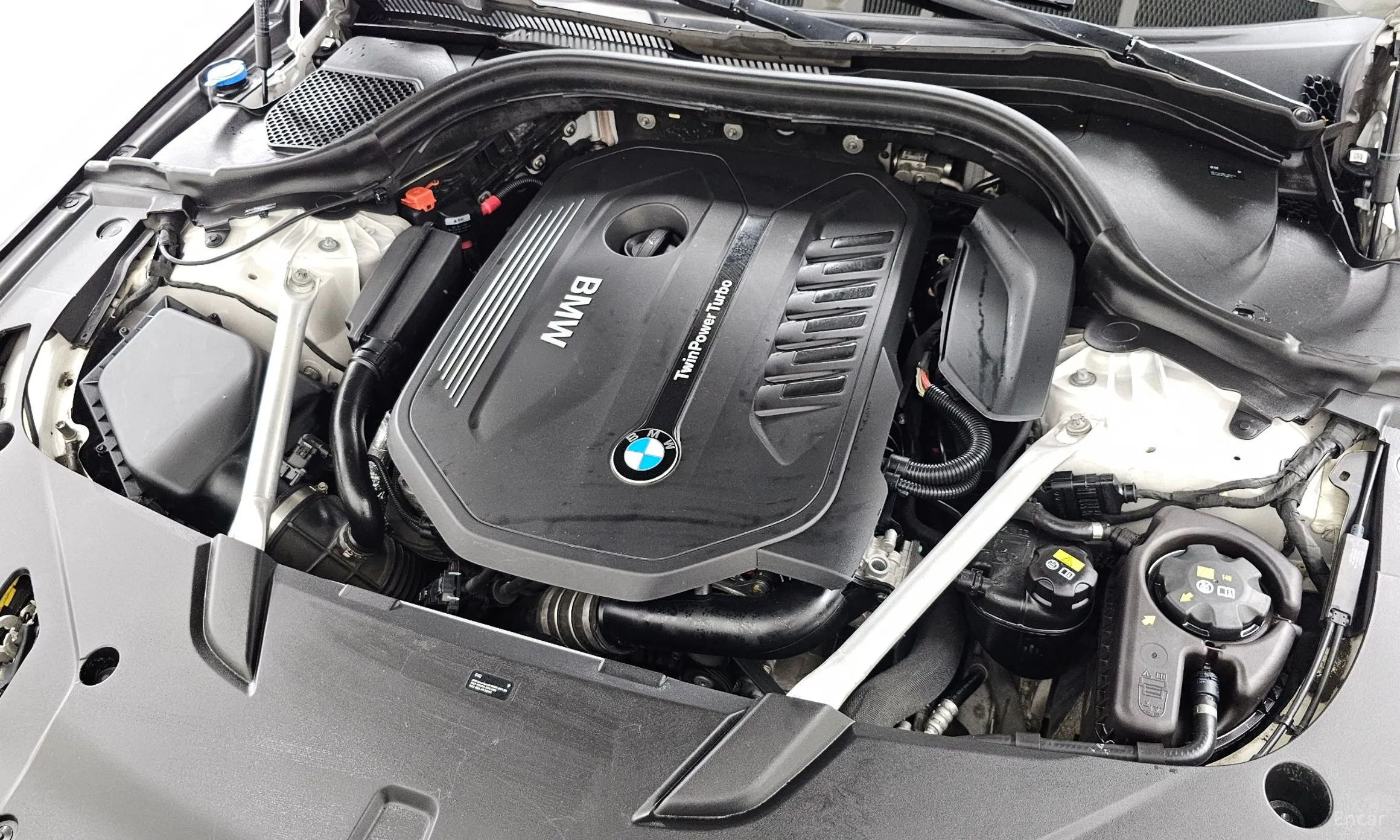 BMW 6-Series GT (G32) превью 6