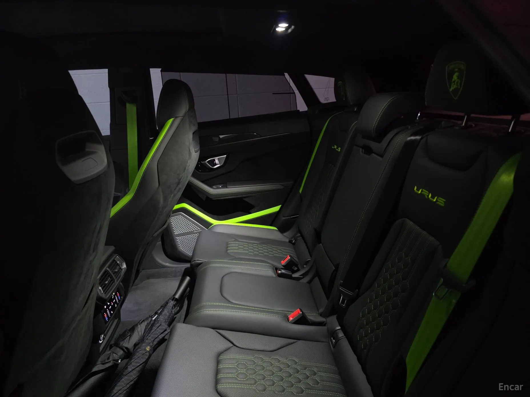 Lamborghini Urus превью 12