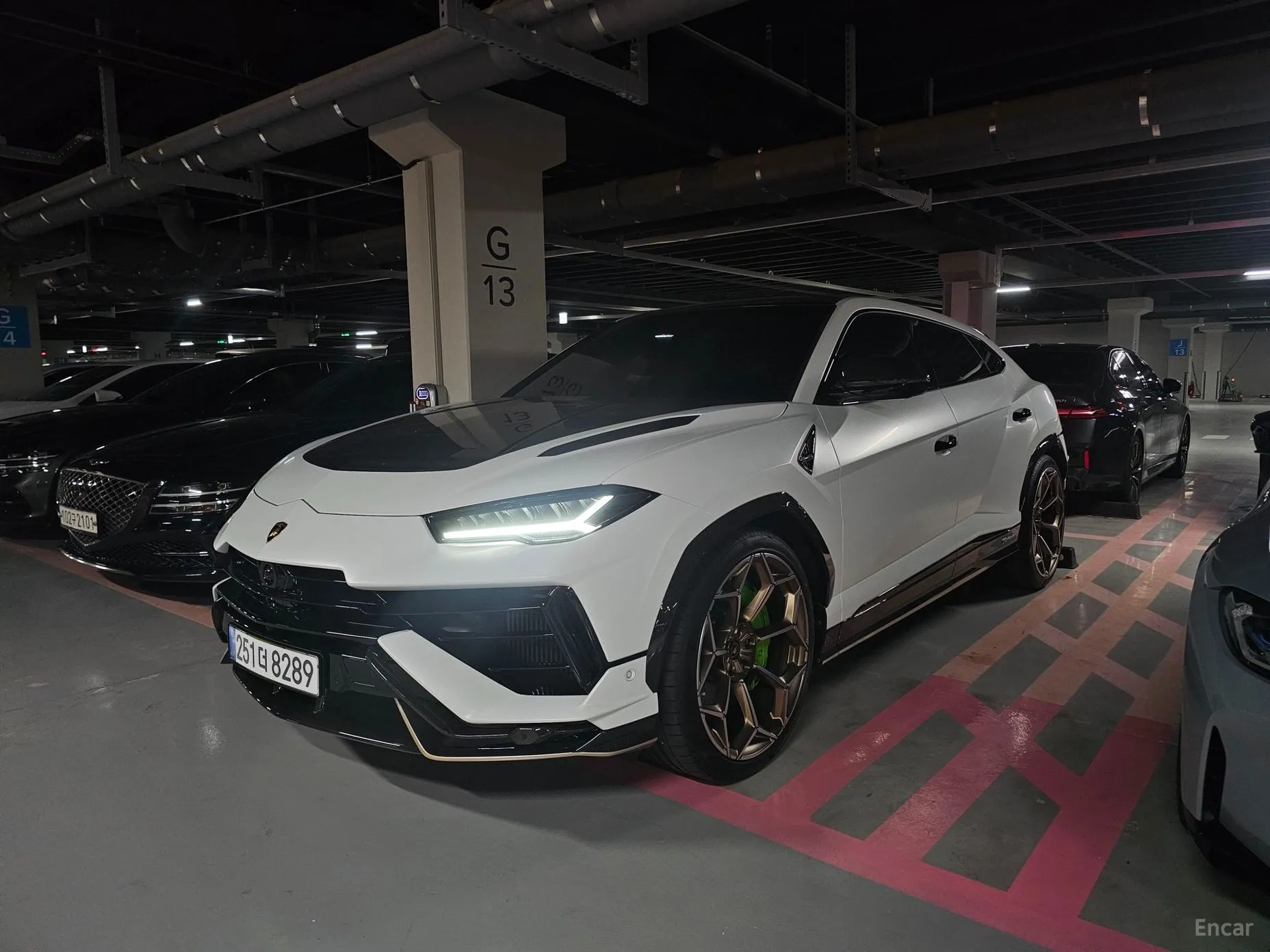Lamborghini Urus превью 3
