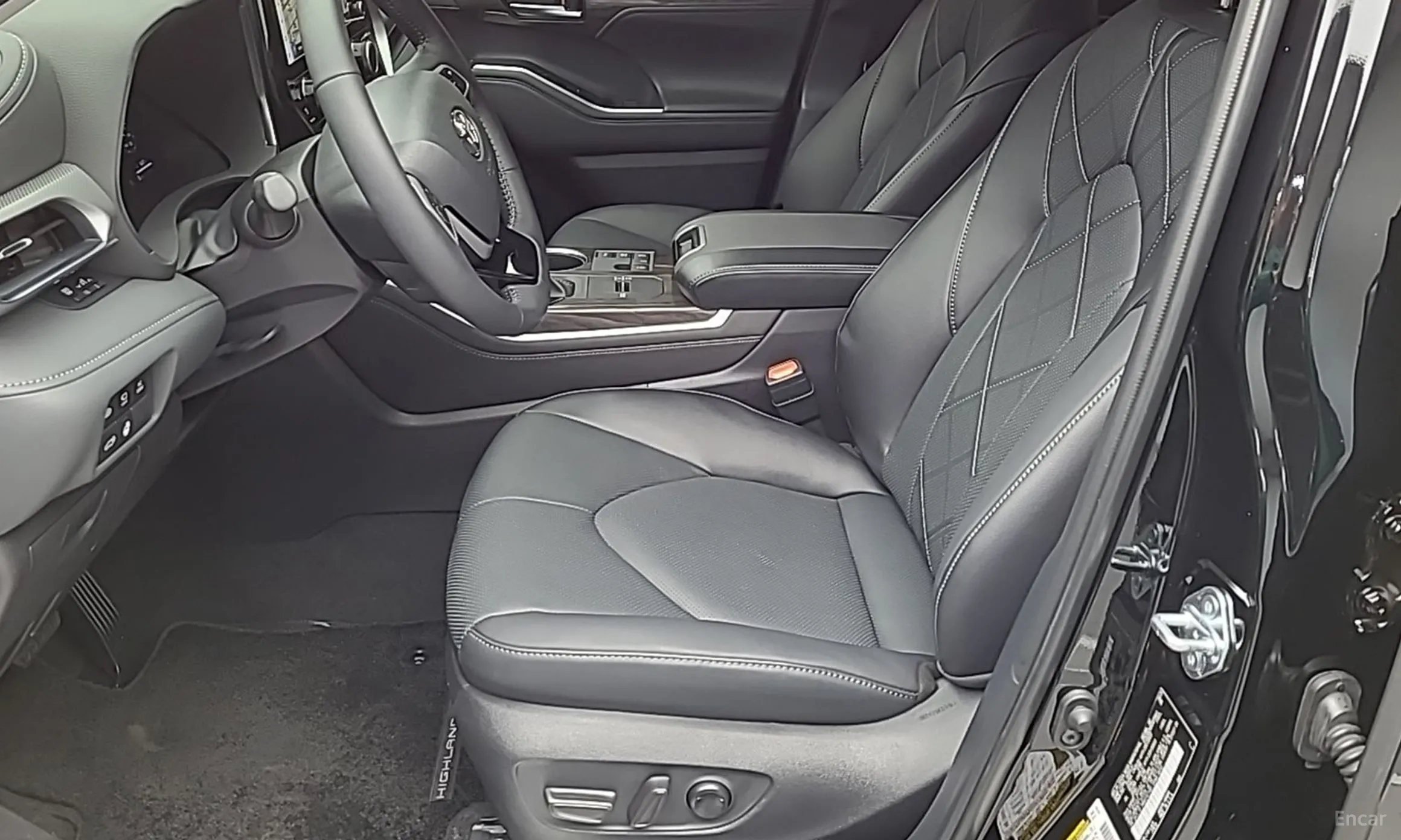 Toyota Highlander 4th generation превью 10