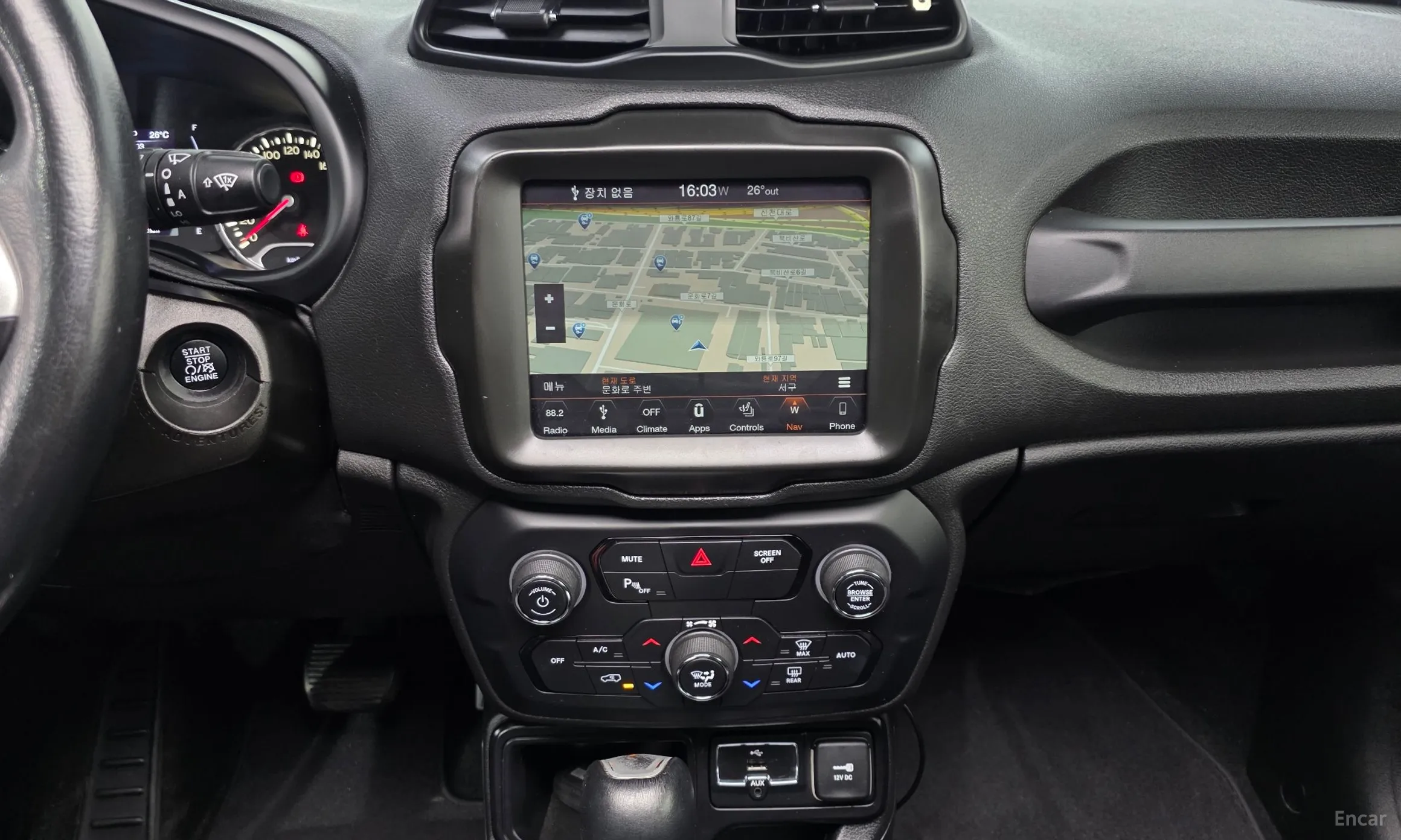 Jeep Renegade превью 17