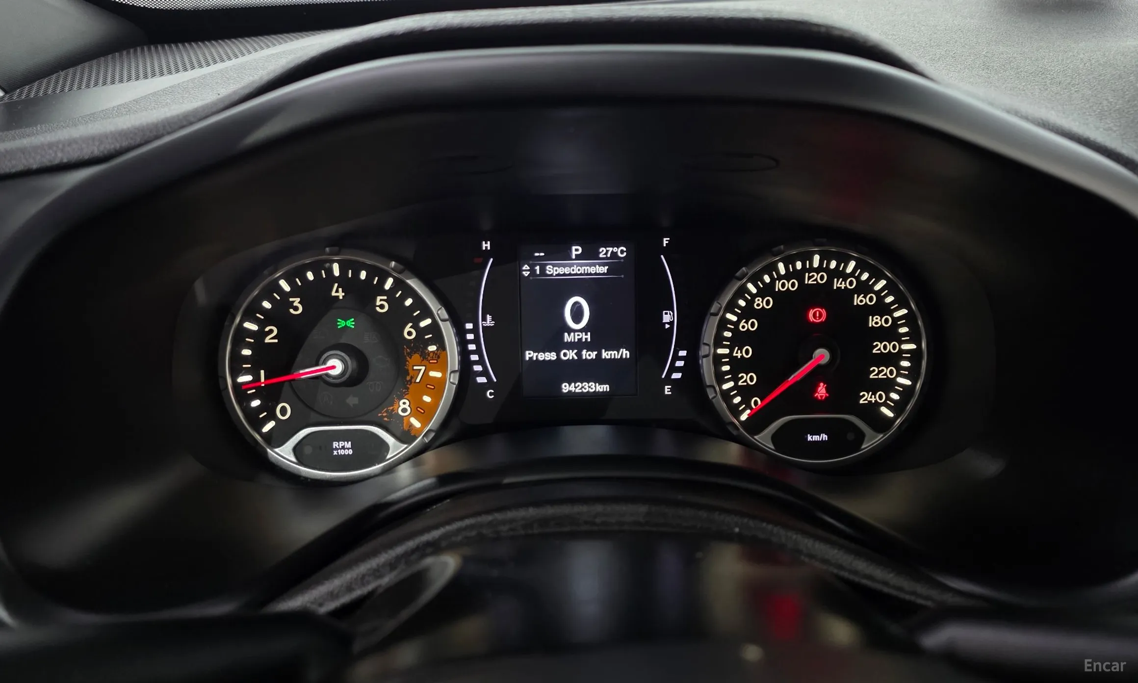 Jeep Renegade превью 8