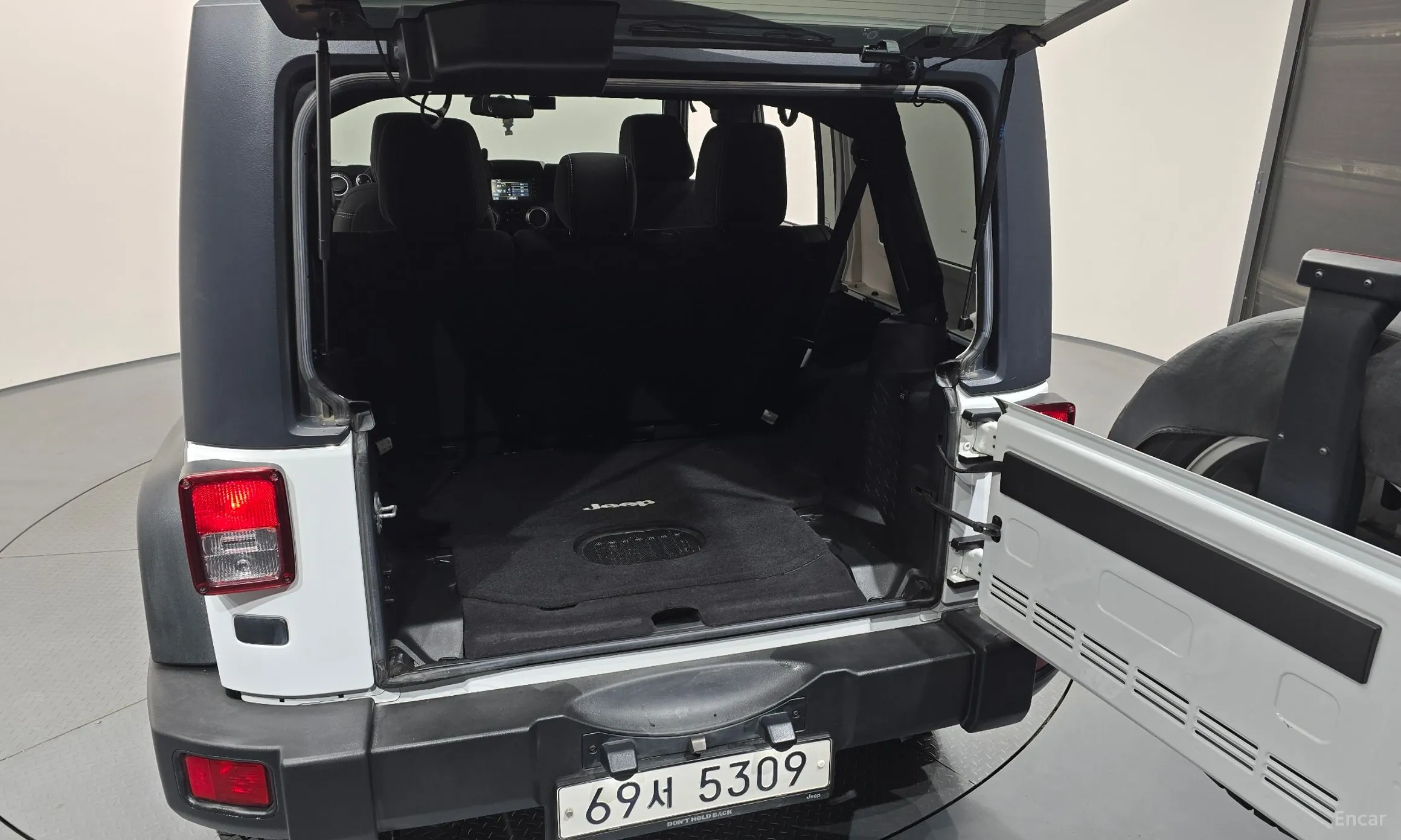 Jeep Wrangler (JK) превью 20