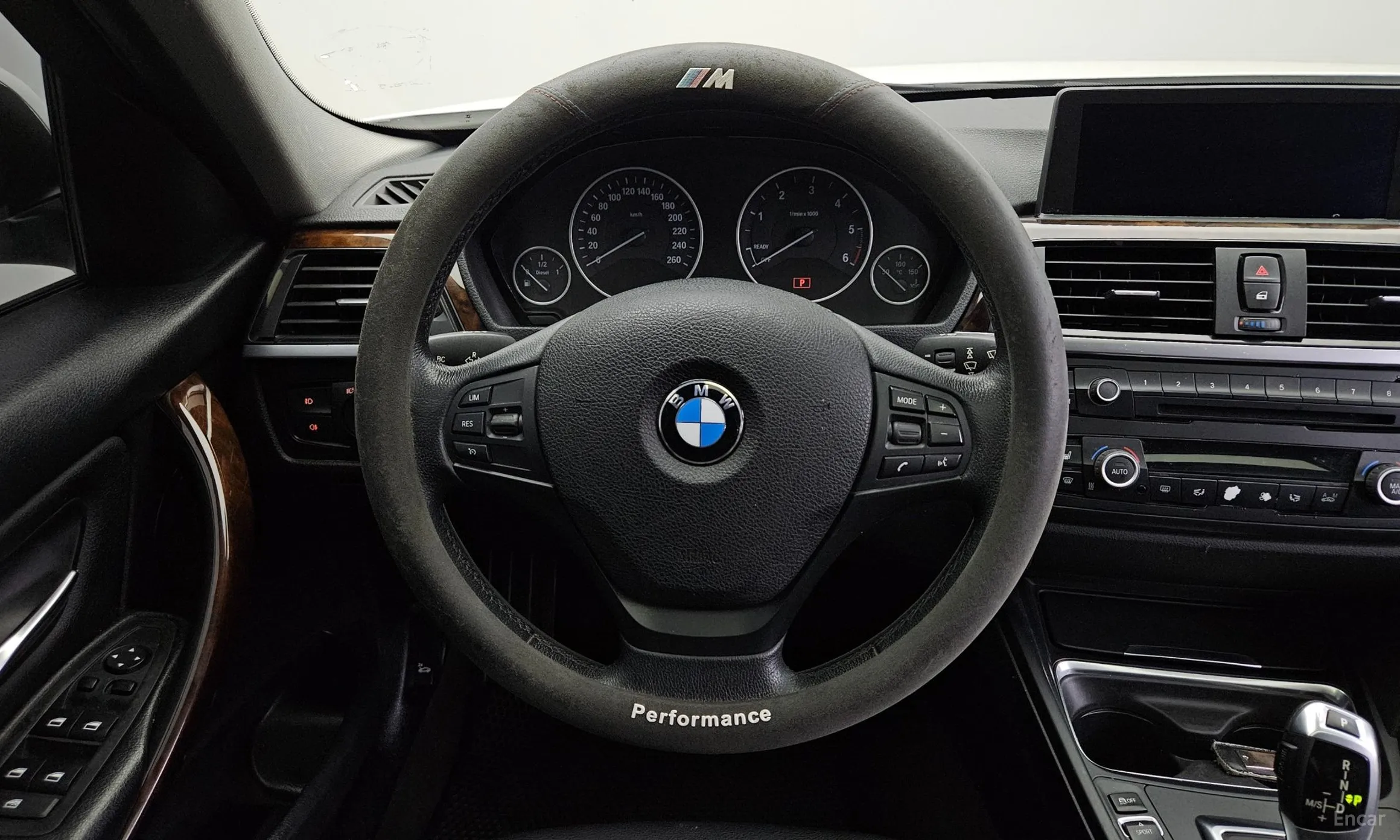BMW 3 Series (F30) превью 13
