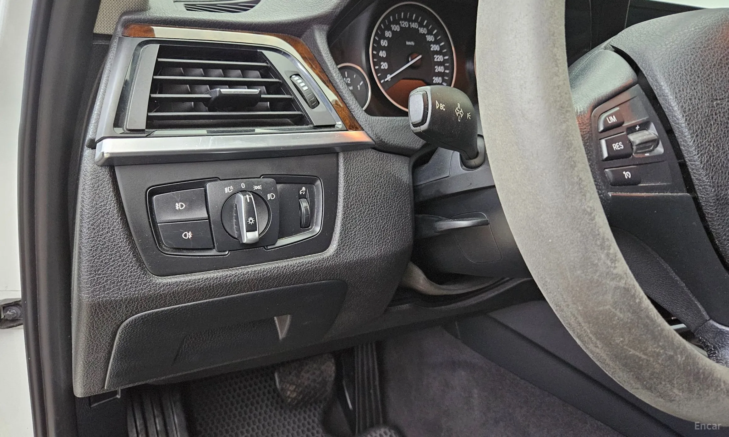 BMW 3 Series (F30) превью 16