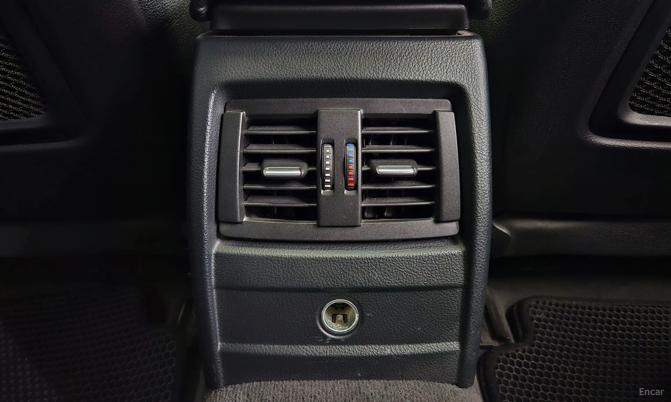BMW 3 Series (F30) превью 19