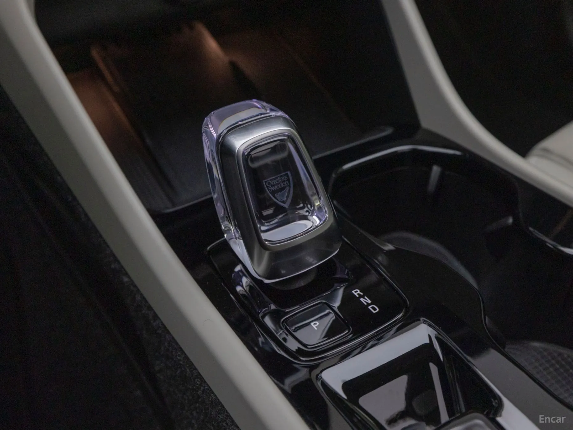Volvo XC40 превью 12