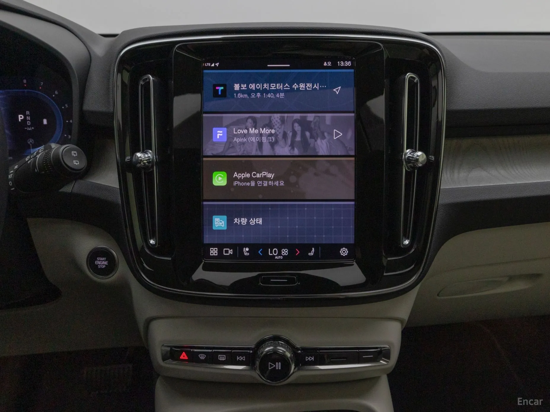 Volvo XC40 превью 13
