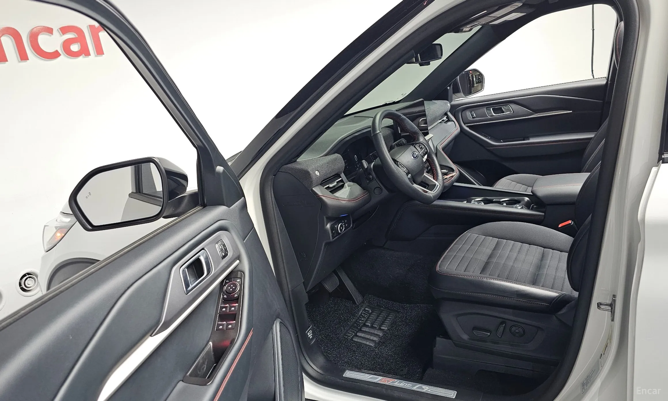 Ford Explorer 6th Generation превью 10