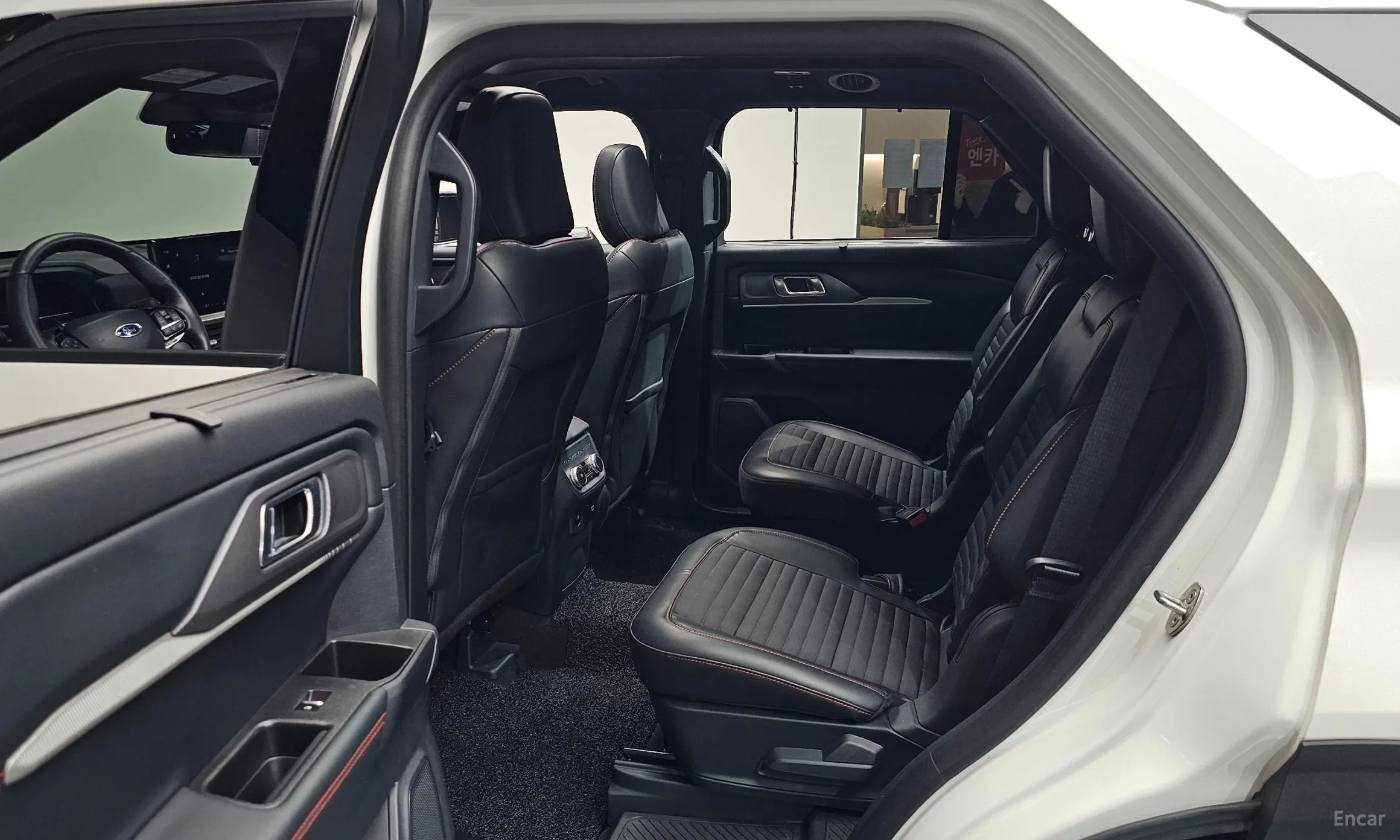 Ford Explorer 6th Generation превью 11