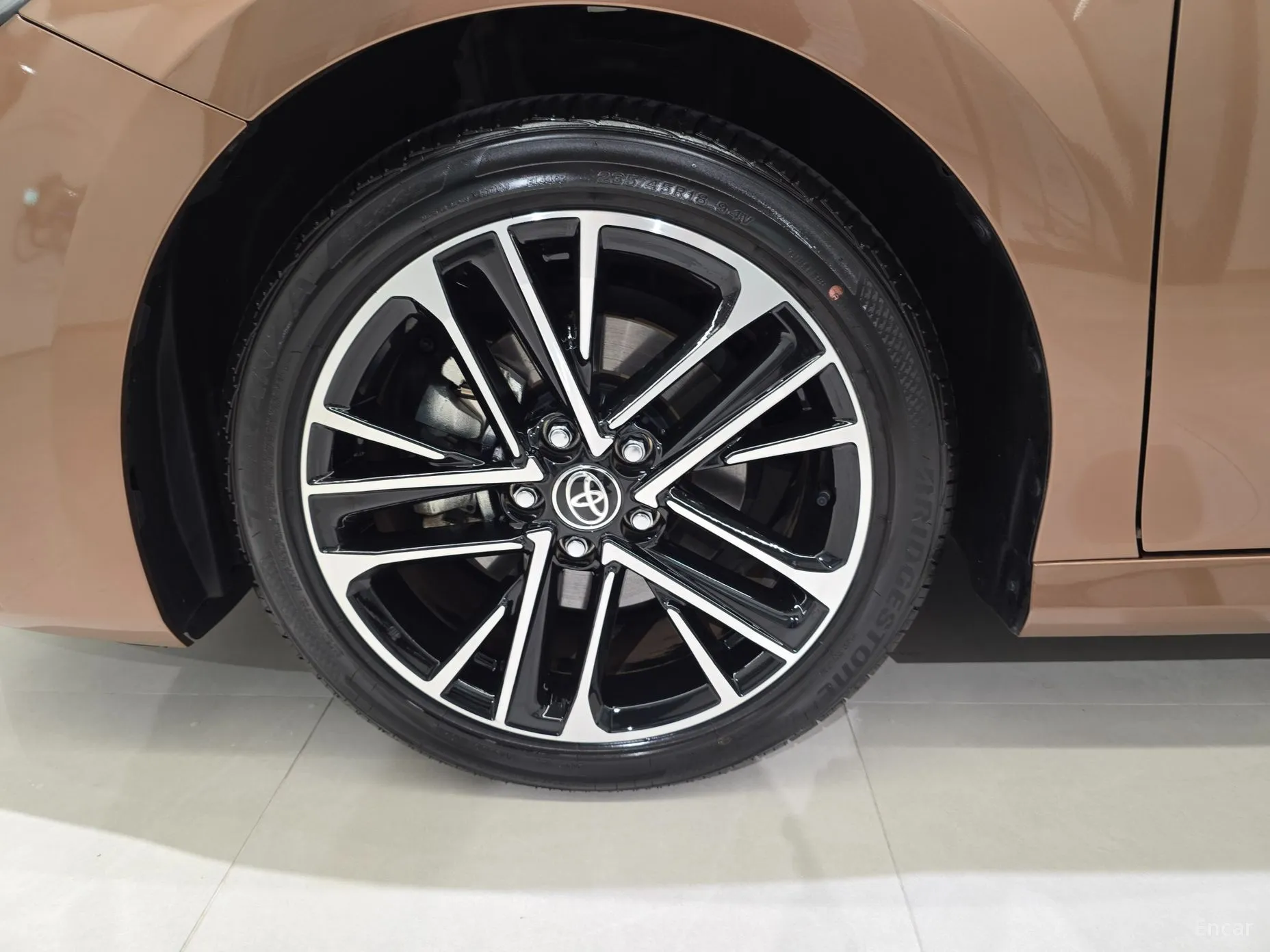 Toyota Camry (XV80) превью 5