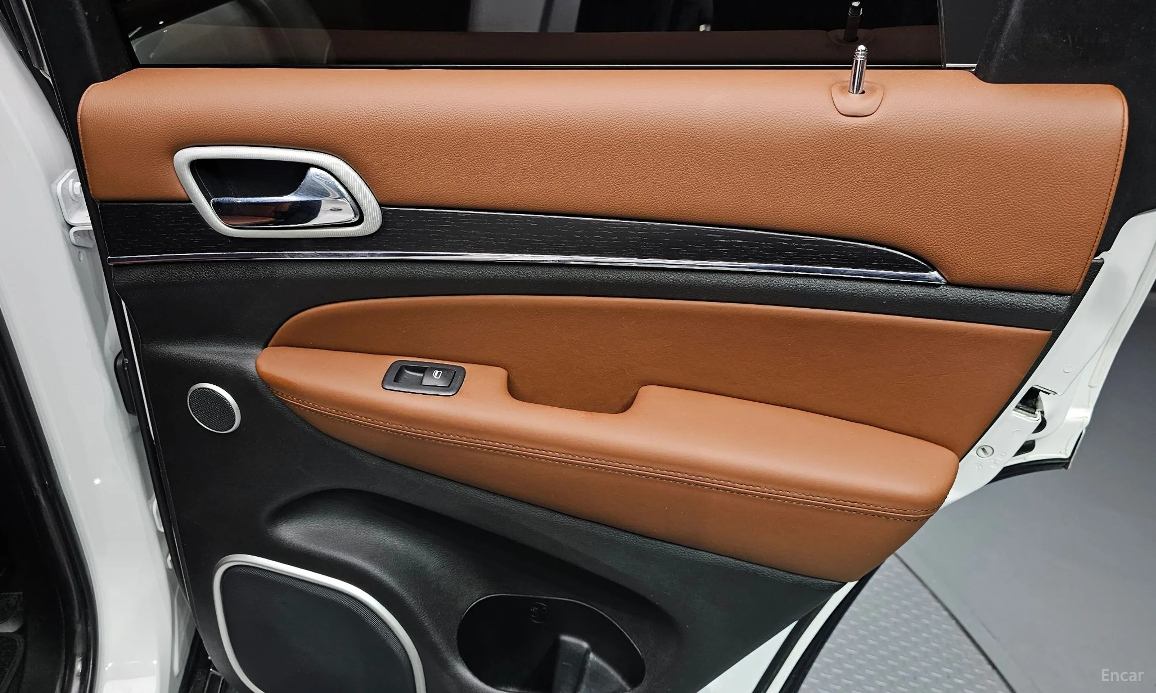 Jeep Grand Cherokee превью 19