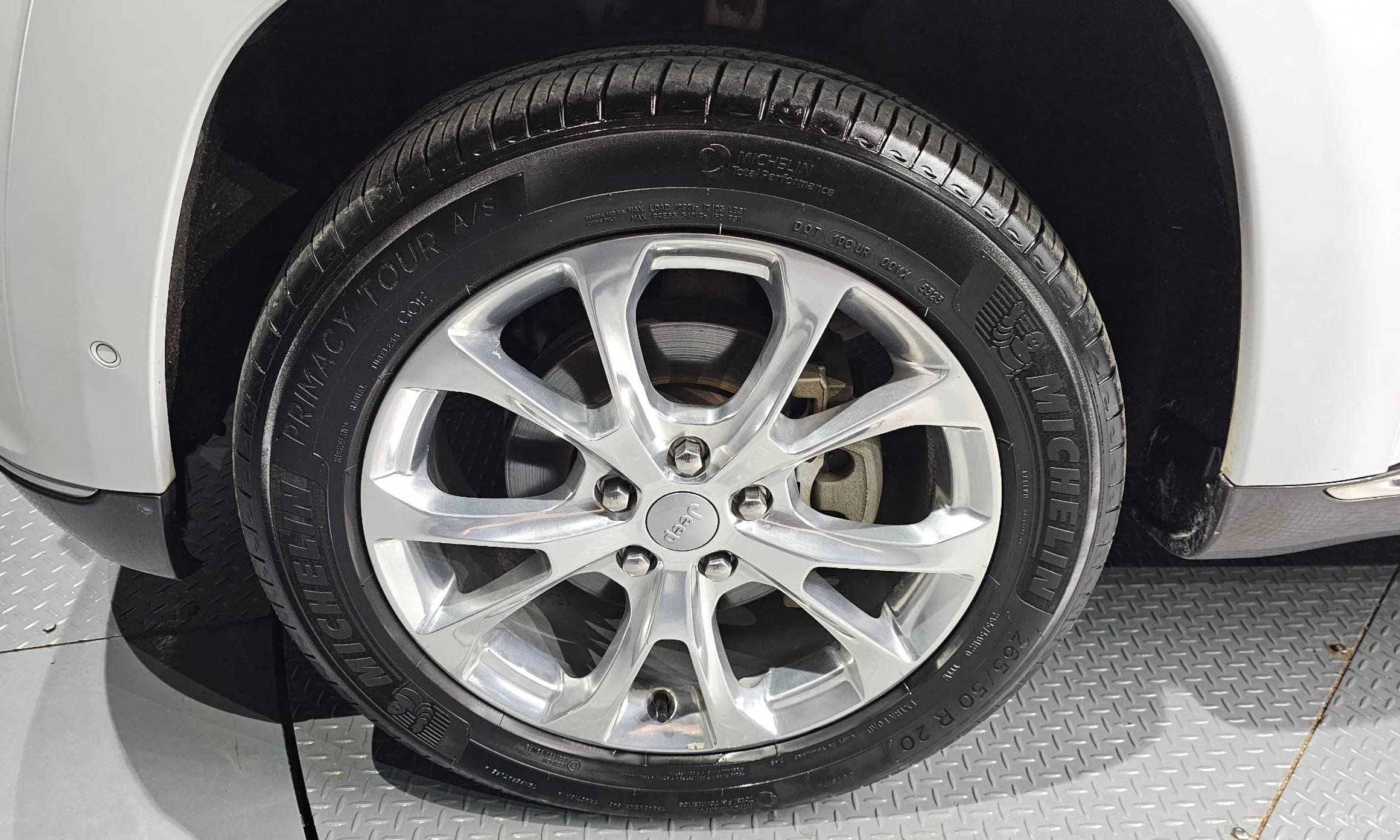 Jeep Grand Cherokee превью 5