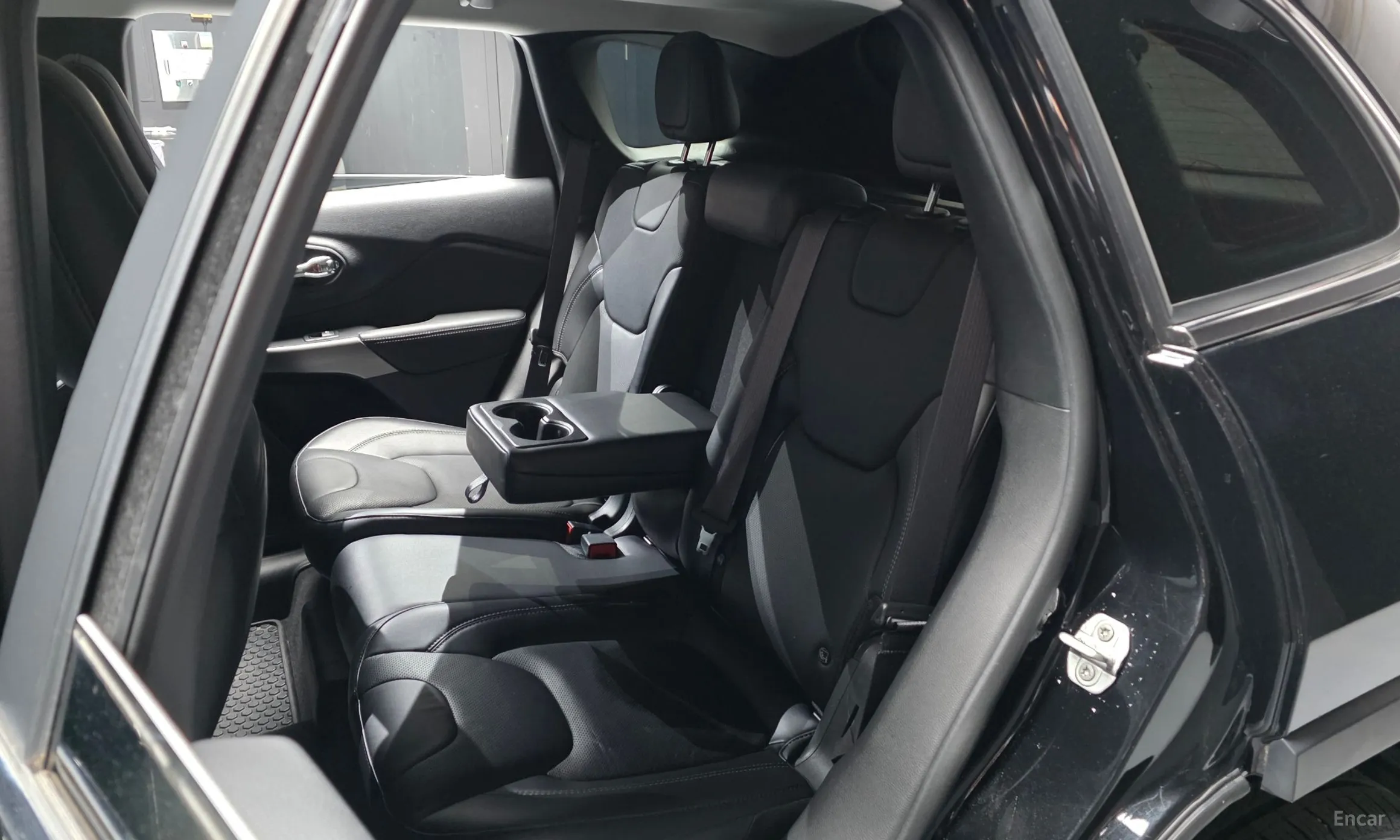 Jeep Cherokee (KL) превью 12