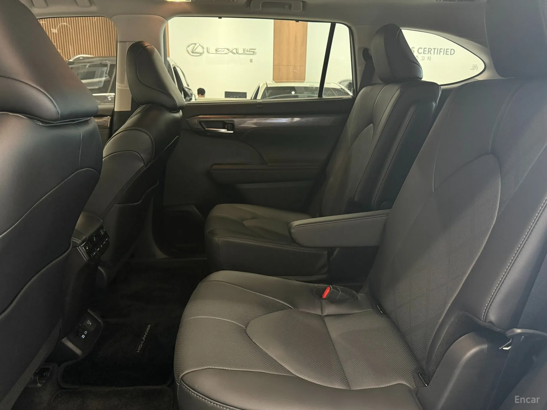 Toyota Highlander 4th generation превью 13
