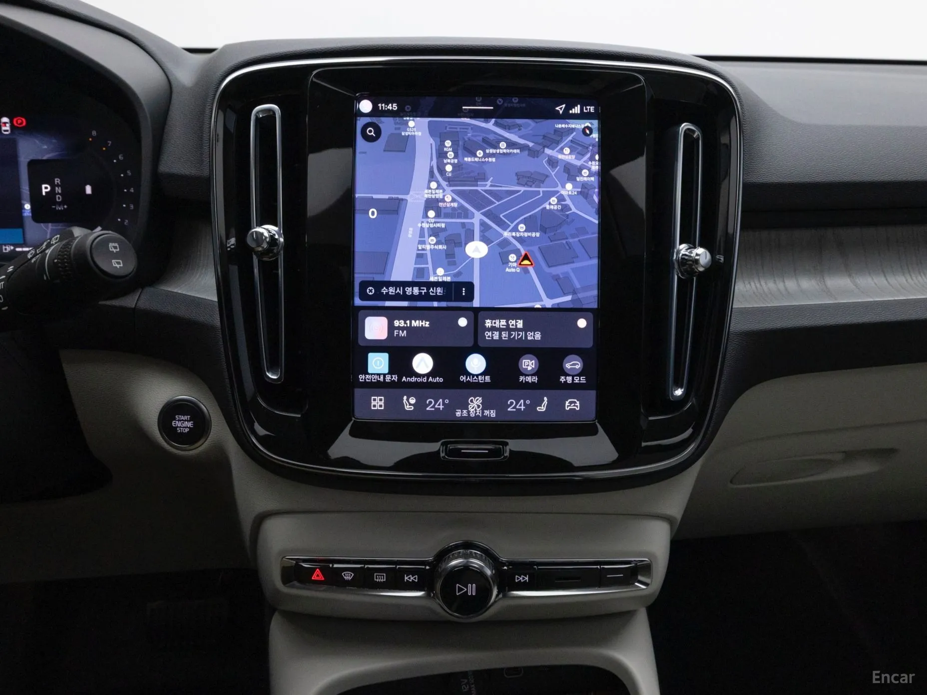 Volvo XC40 превью 13