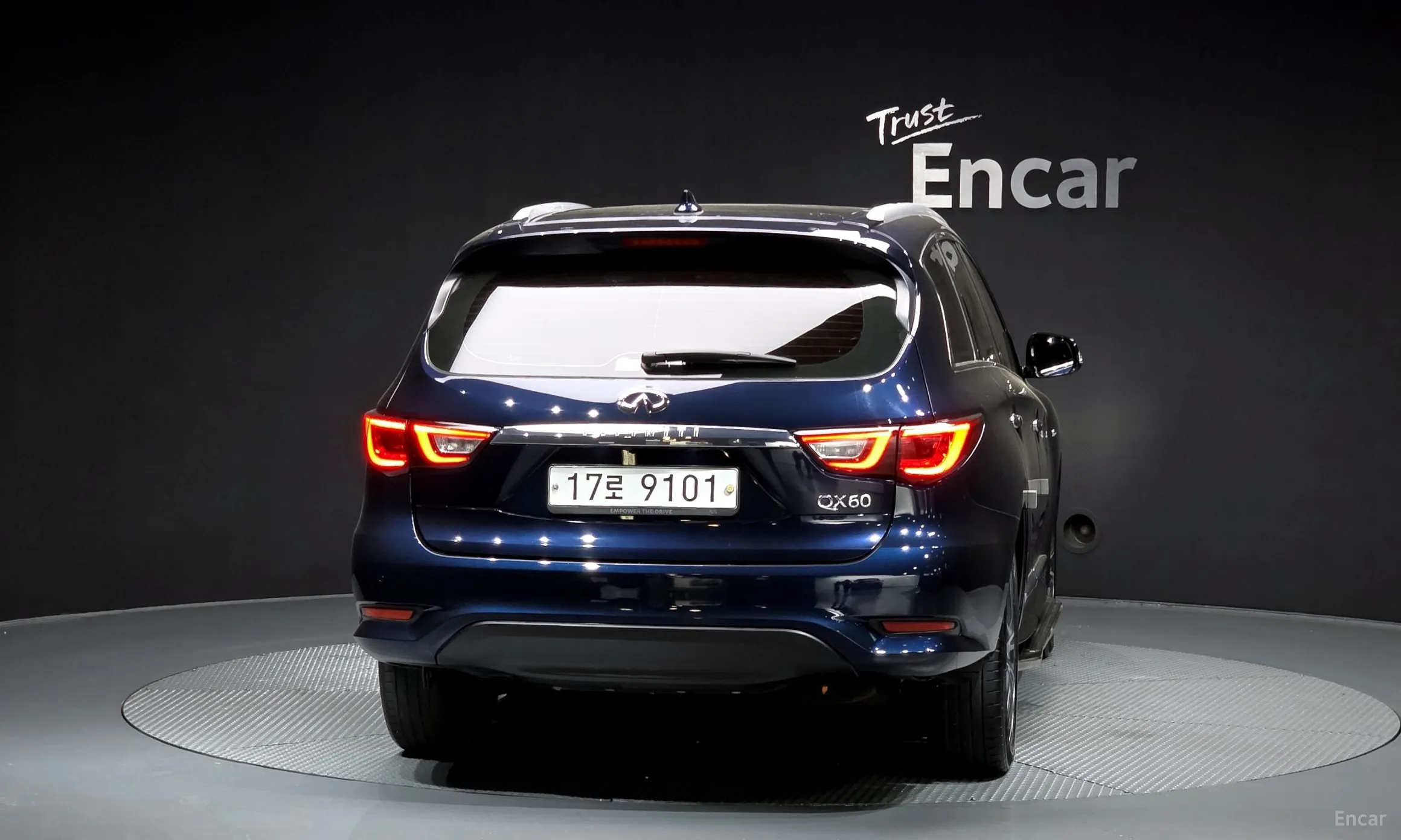Infiniti QX60 превью 4