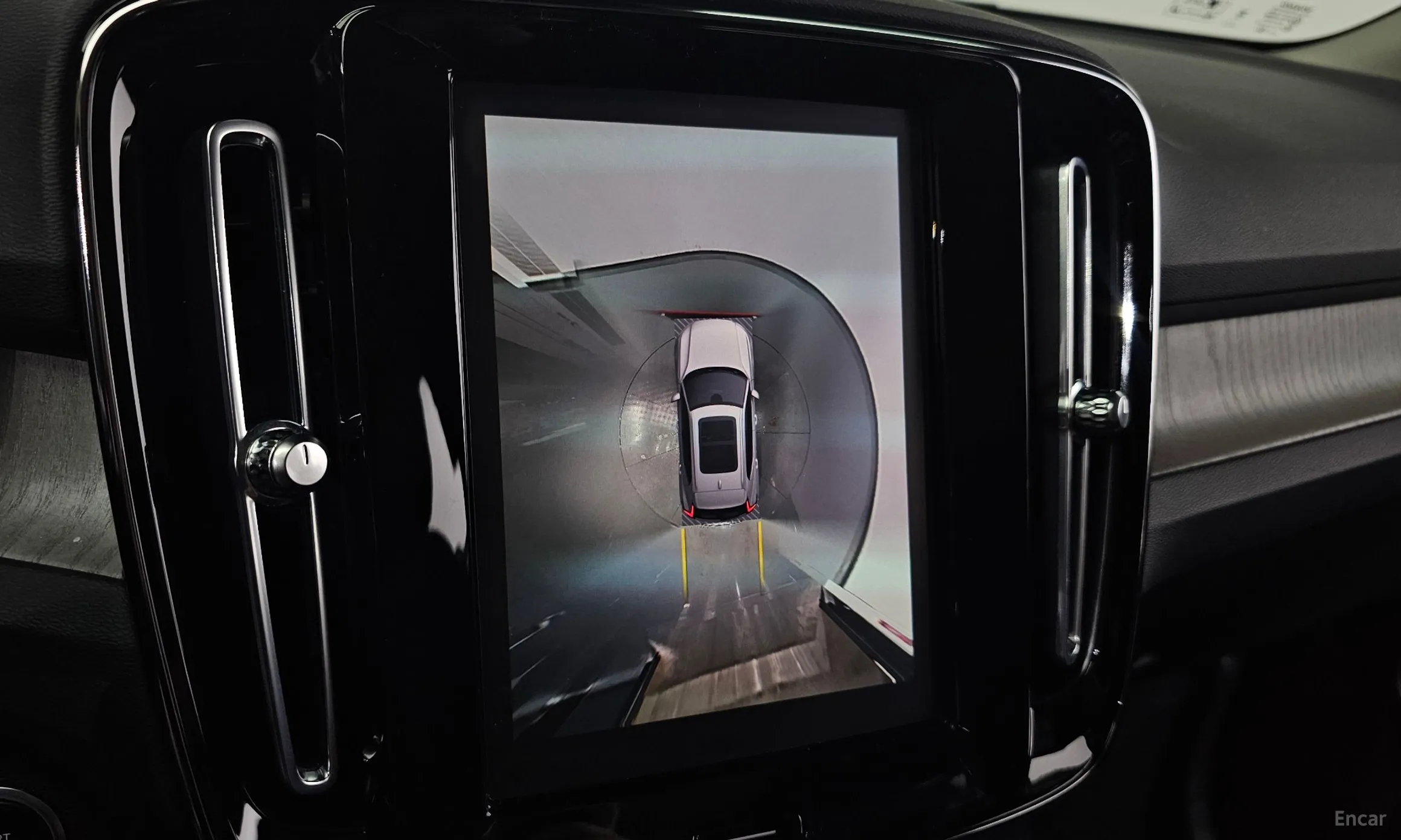 Volvo XC40 превью 15