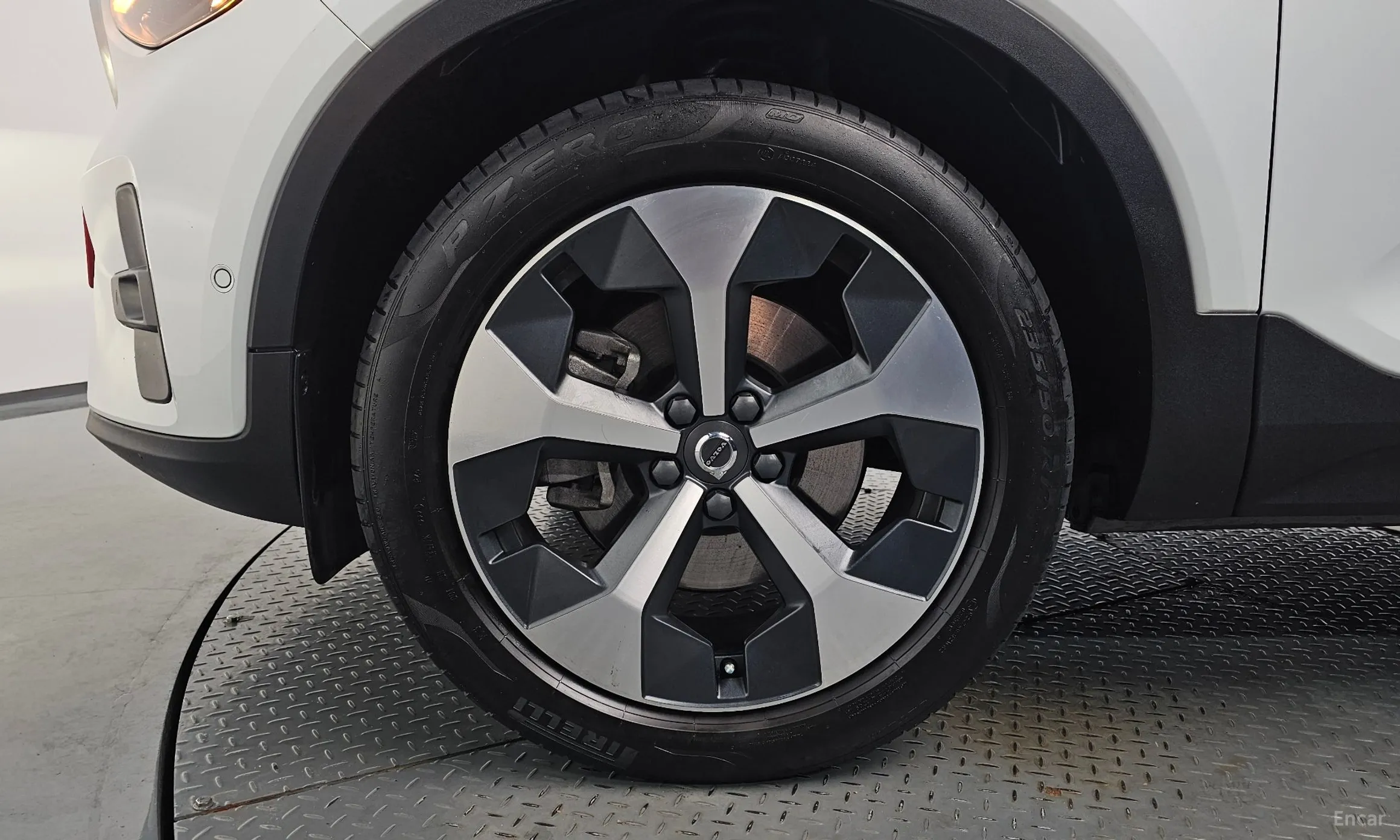 Volvo XC40 превью 5
