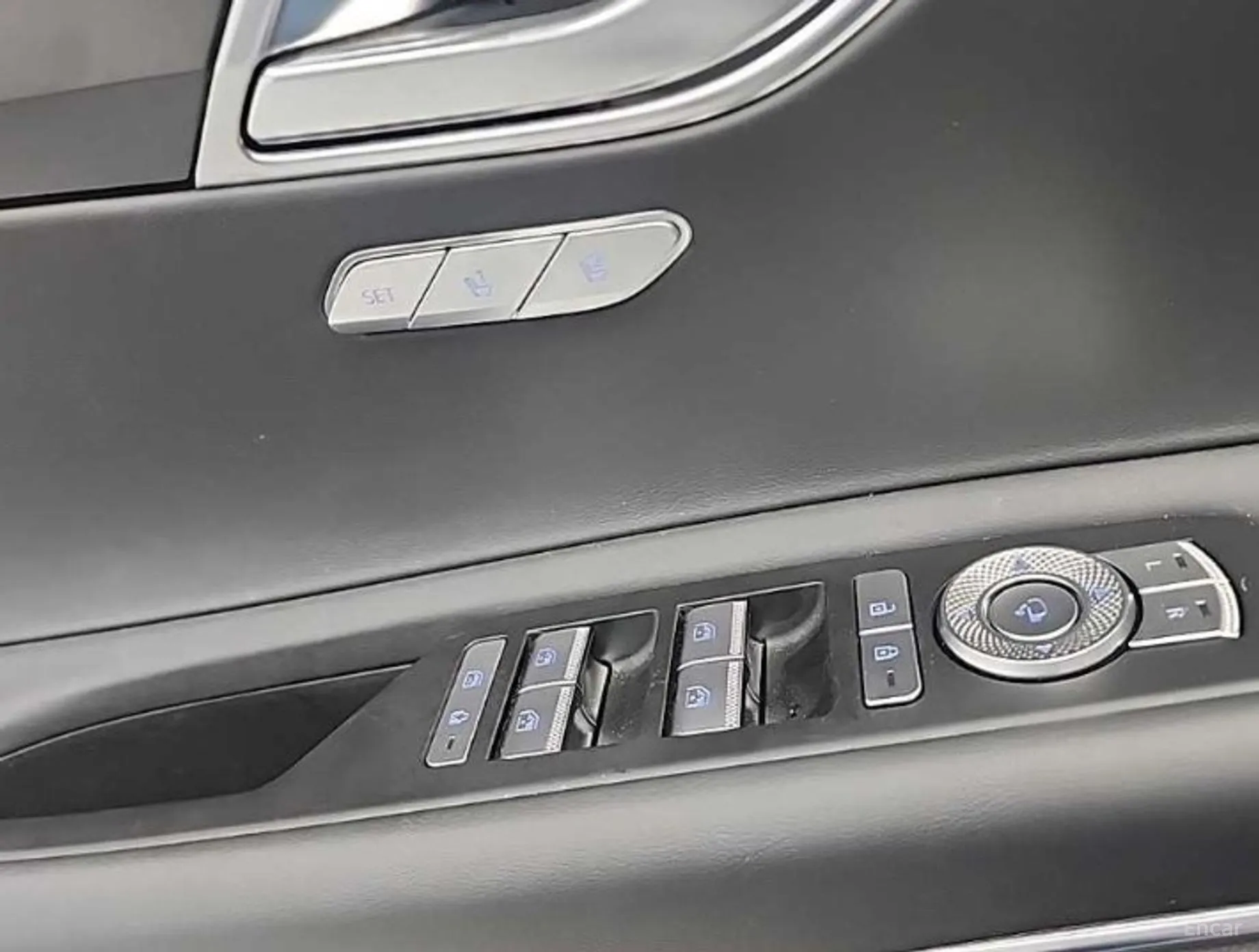 Genesis GV80 превью 16