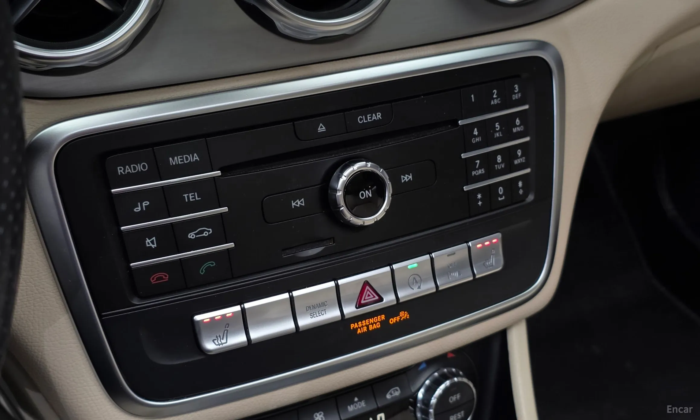 Mercedes Benz GLA-Class X156 превью 18