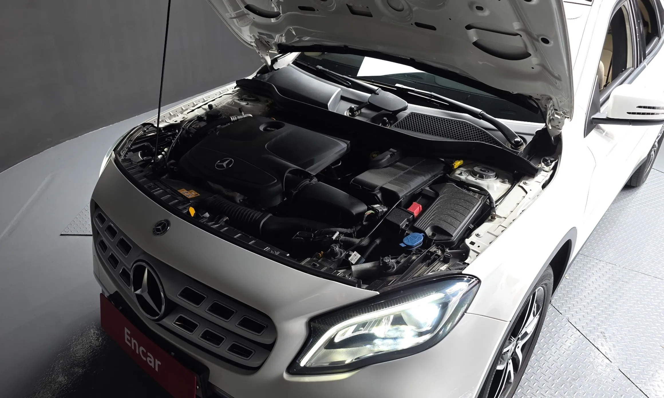 Mercedes Benz GLA-Class X156 превью 6
