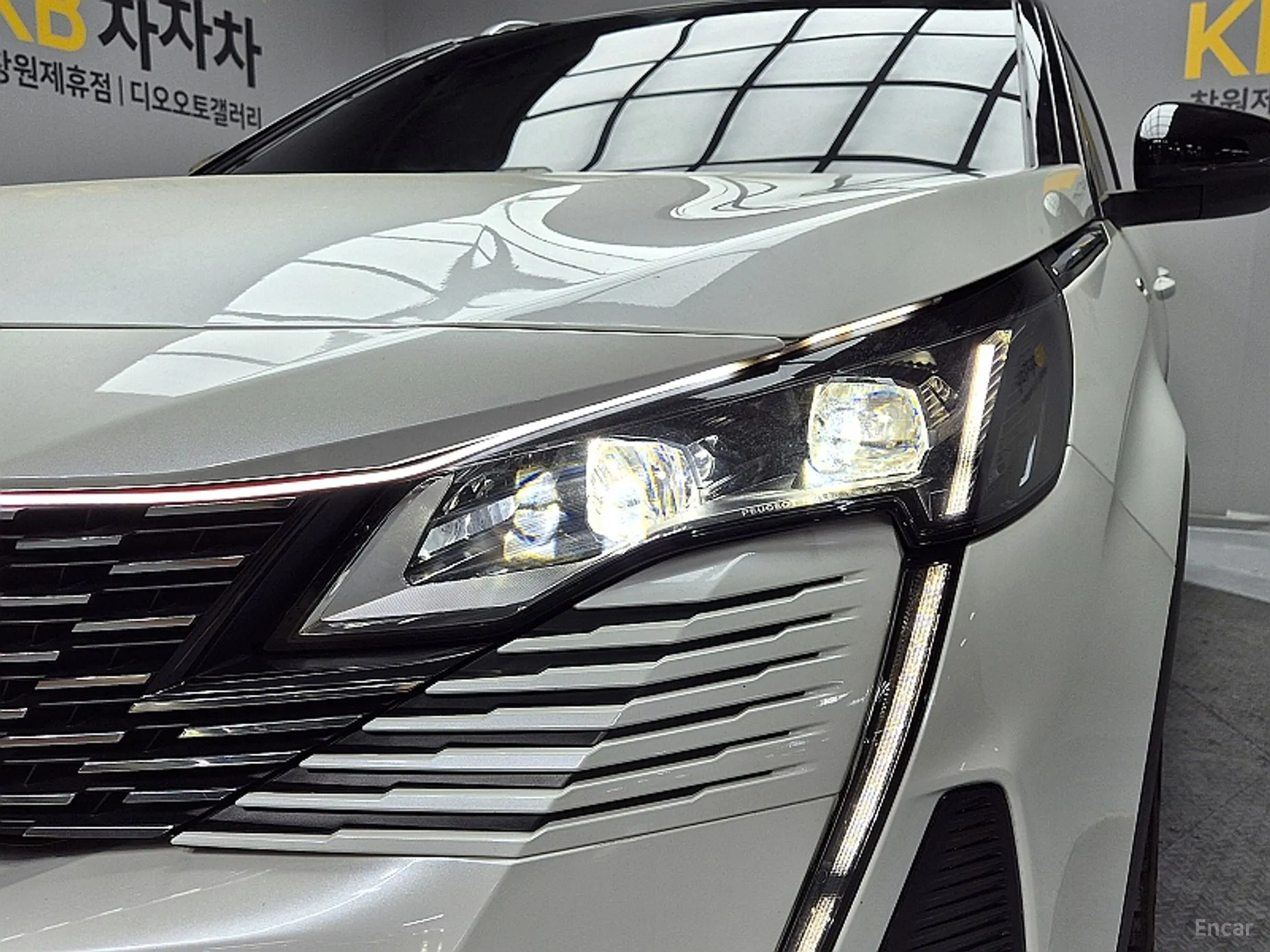 Peugeot 5008 2nd generation превью 14