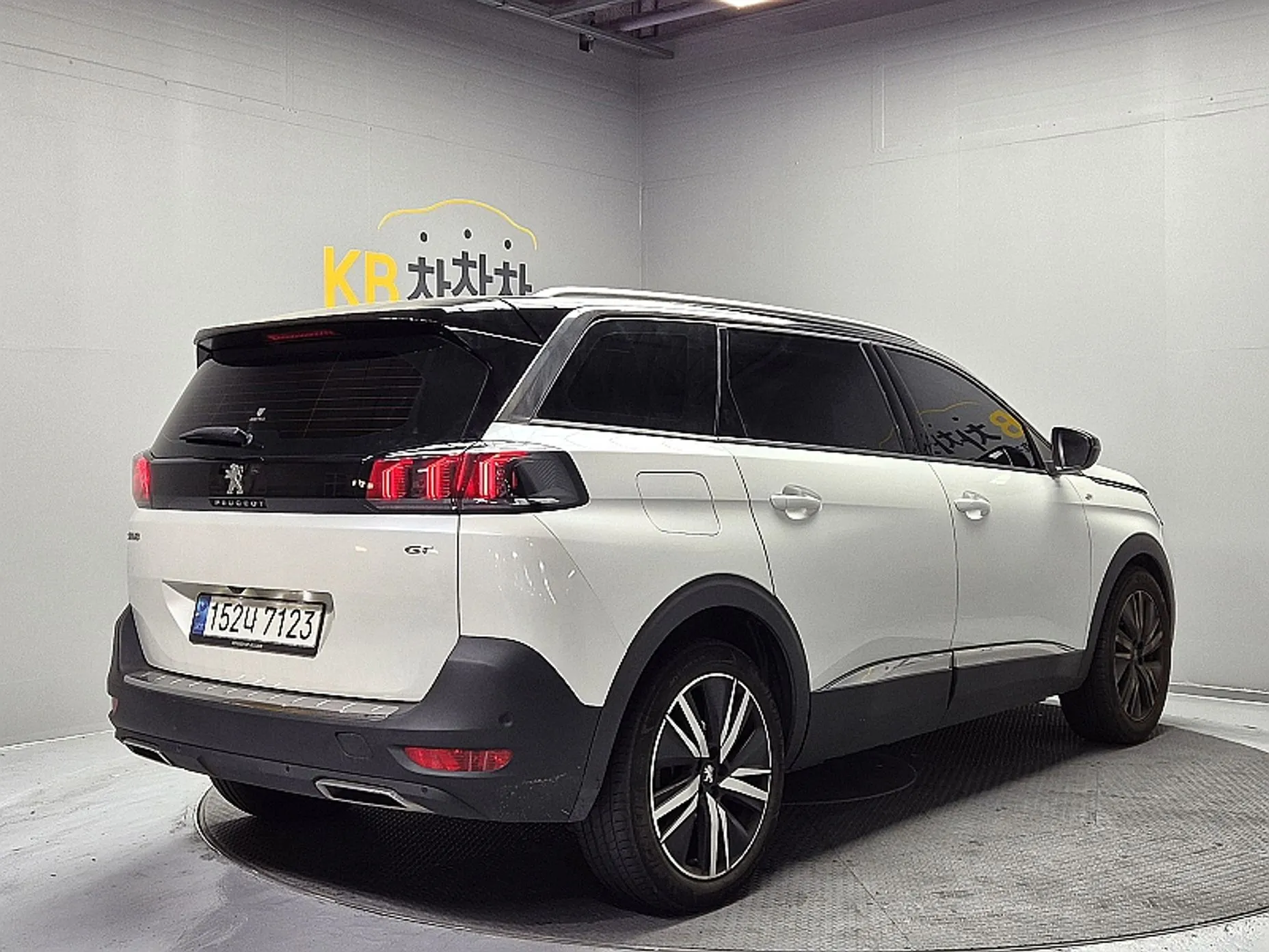 Peugeot 5008 2nd generation превью 2