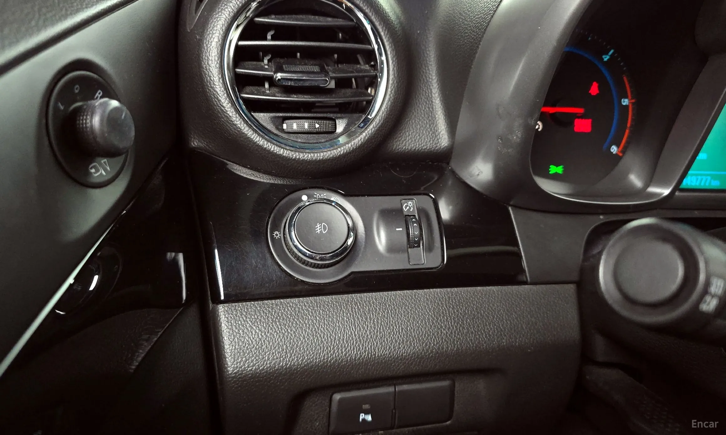Chevrolet (GM Daewoo) Orlando превью 17