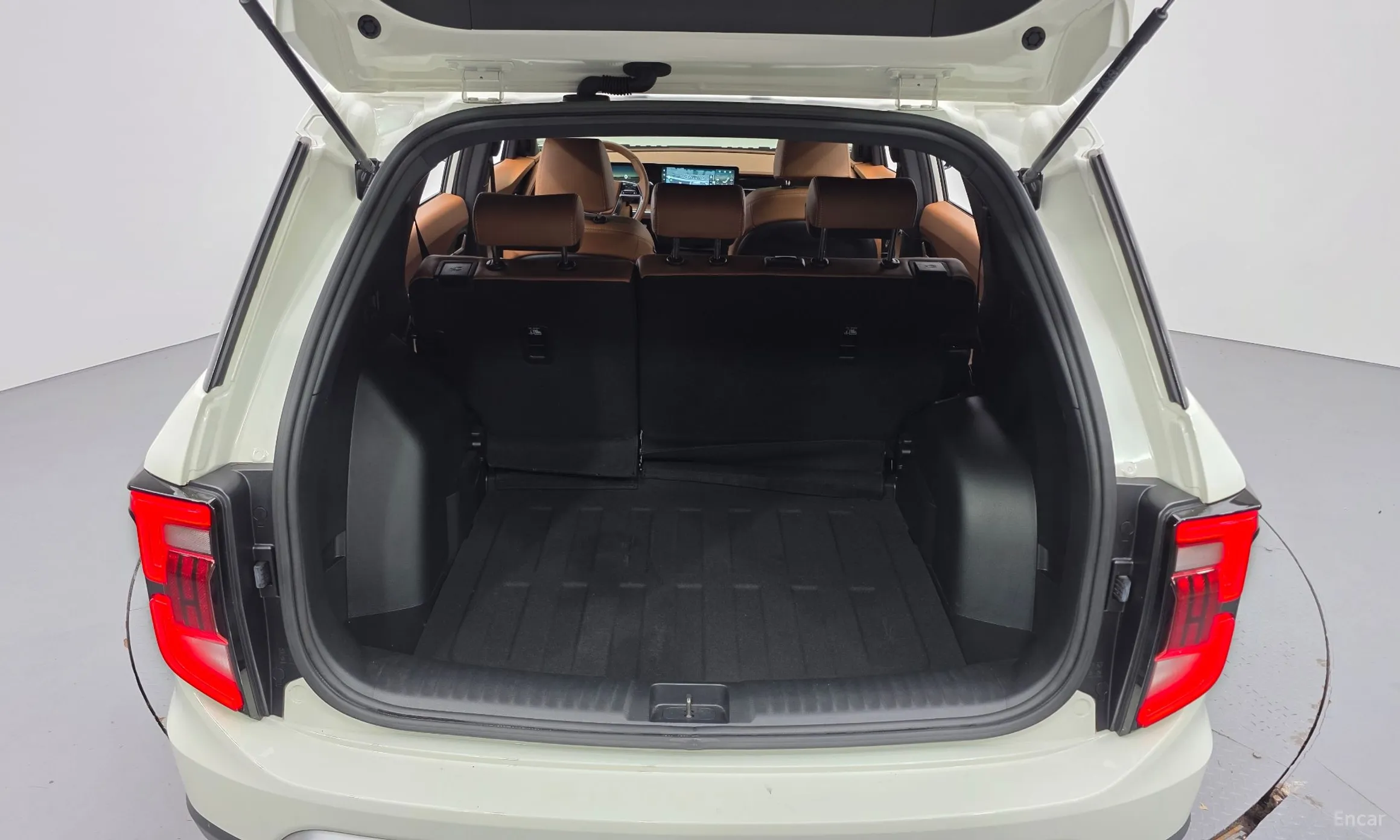 KG Mobility (SsangYong) Torres превью 20