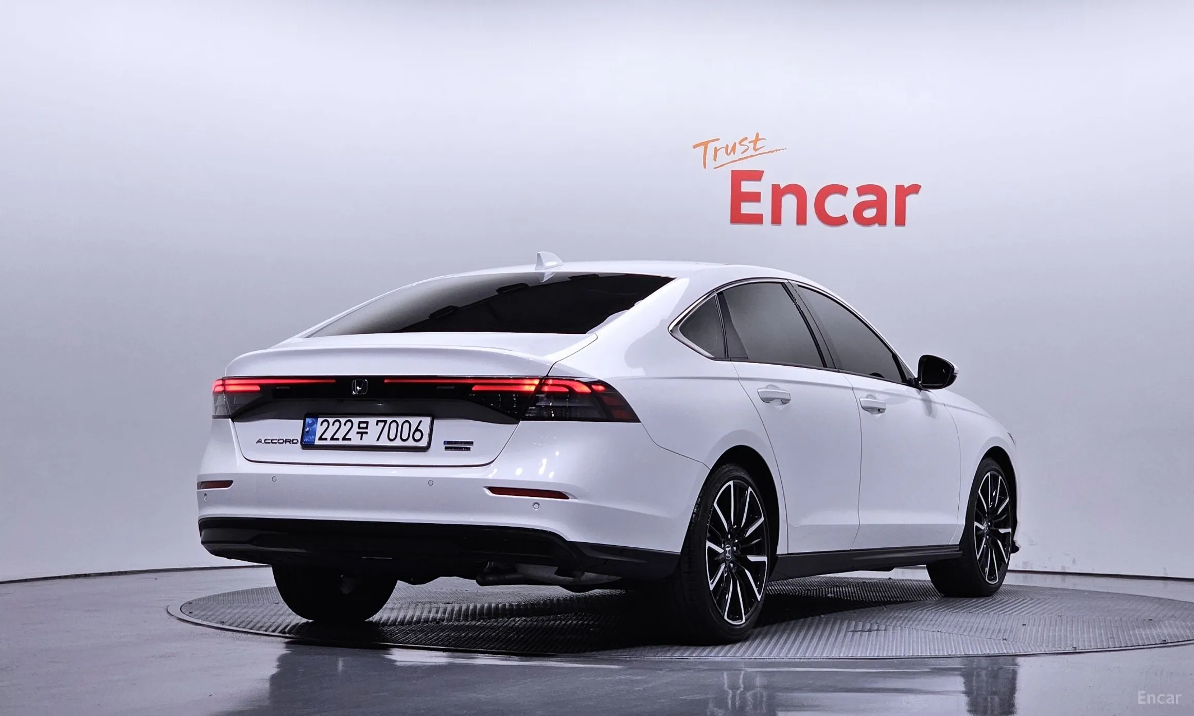 Honda Accord 11th Generation превью 2