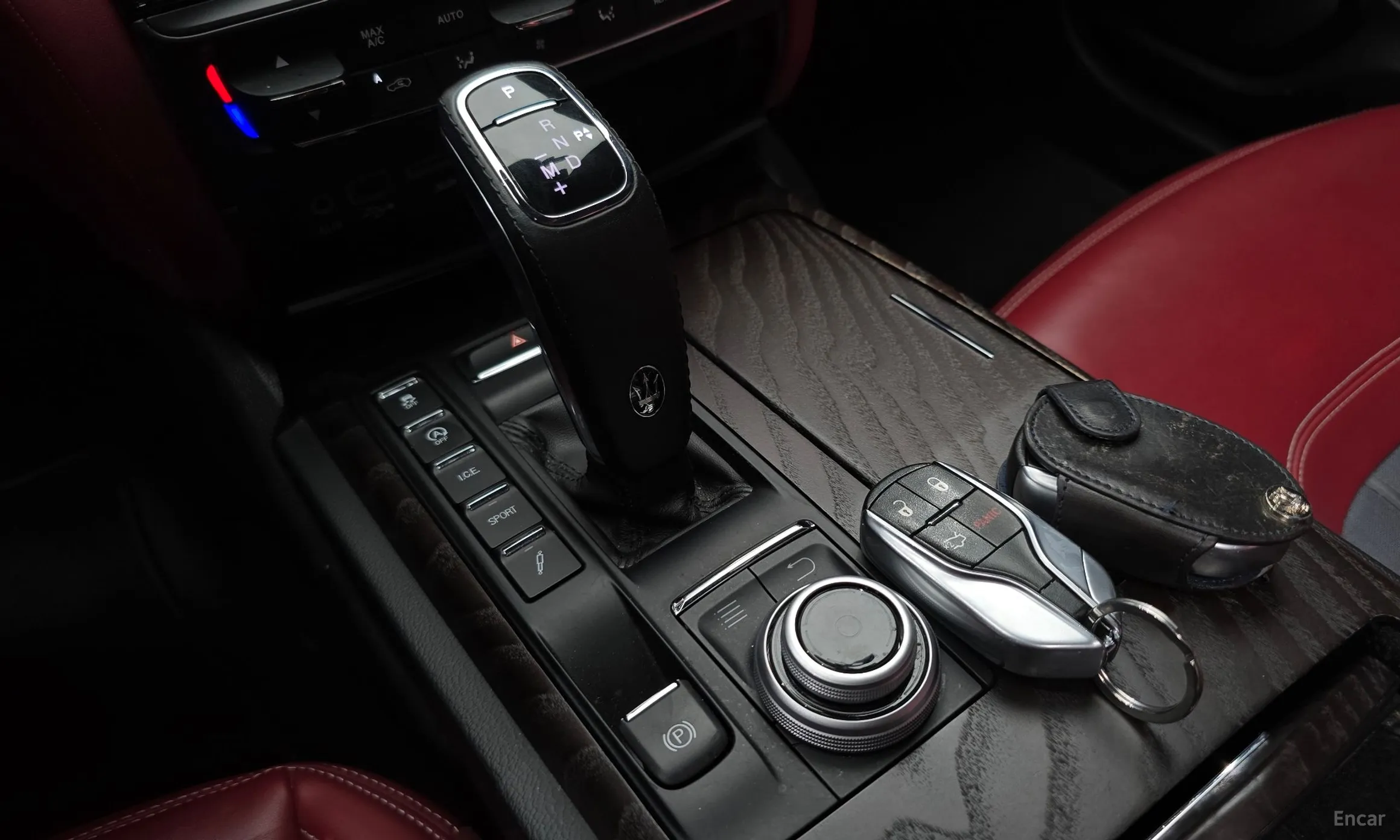 Maserati Quattroporte превью 9