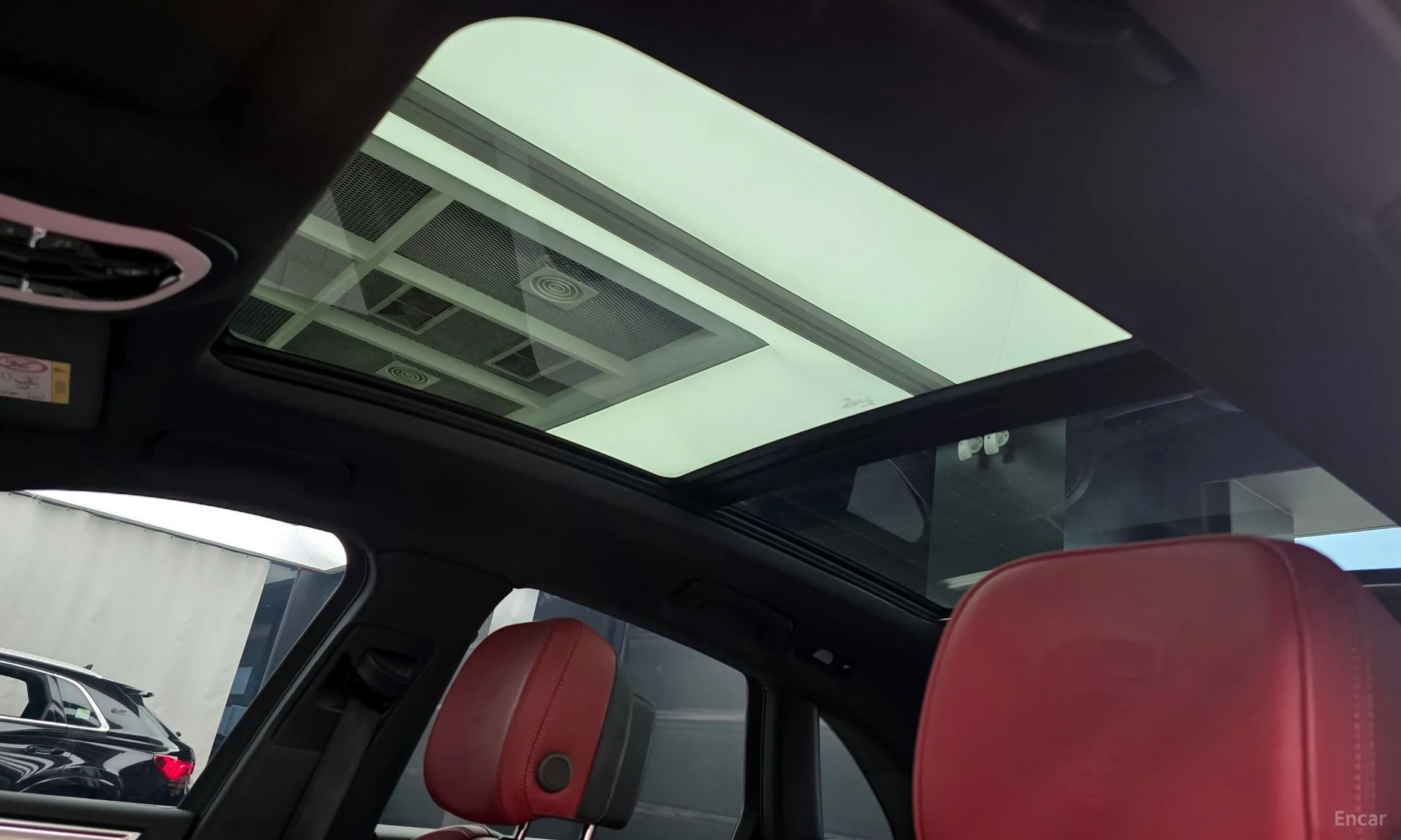 Porsche Macan превью 17