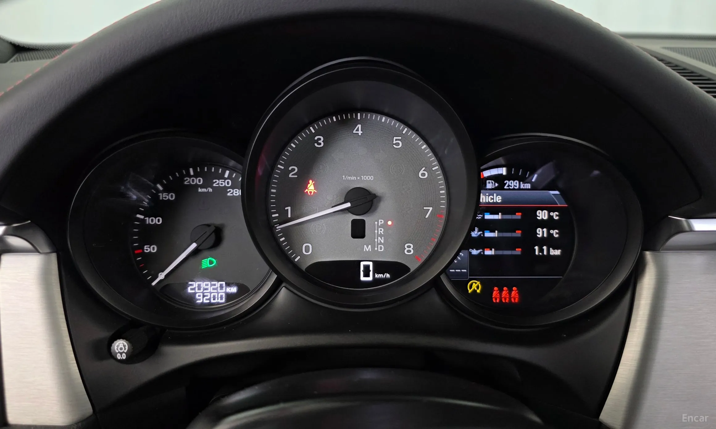 Porsche Macan превью 8
