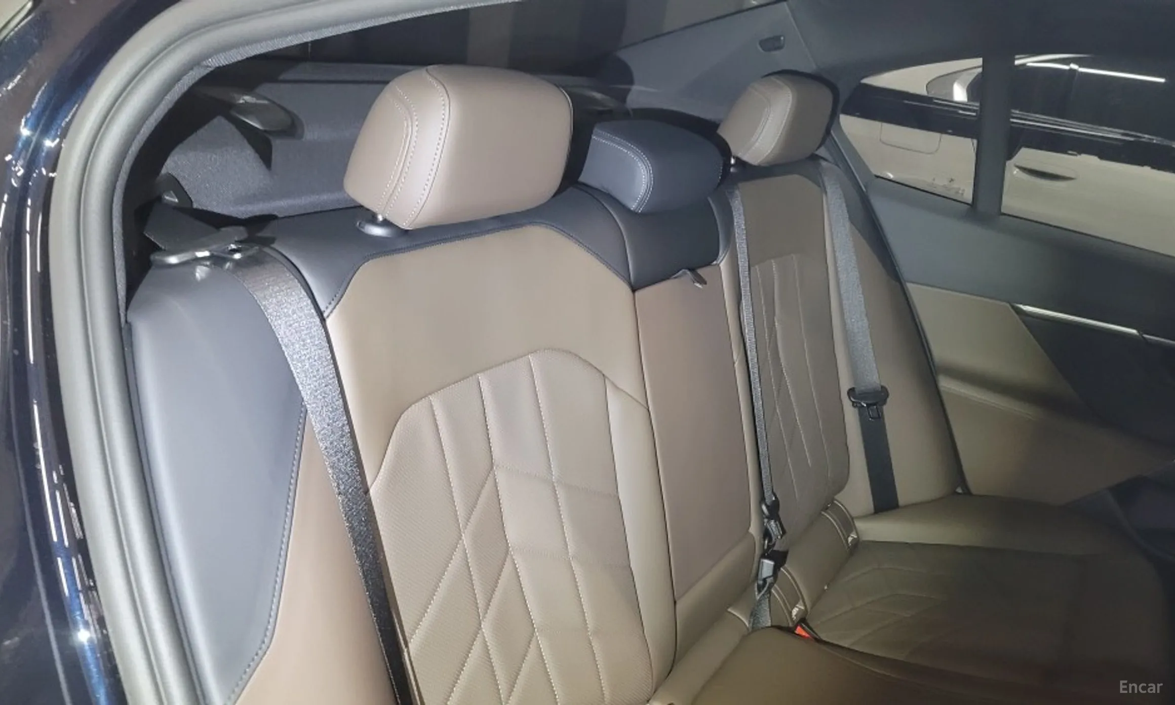 BMW 5 Series (G60) превью 6