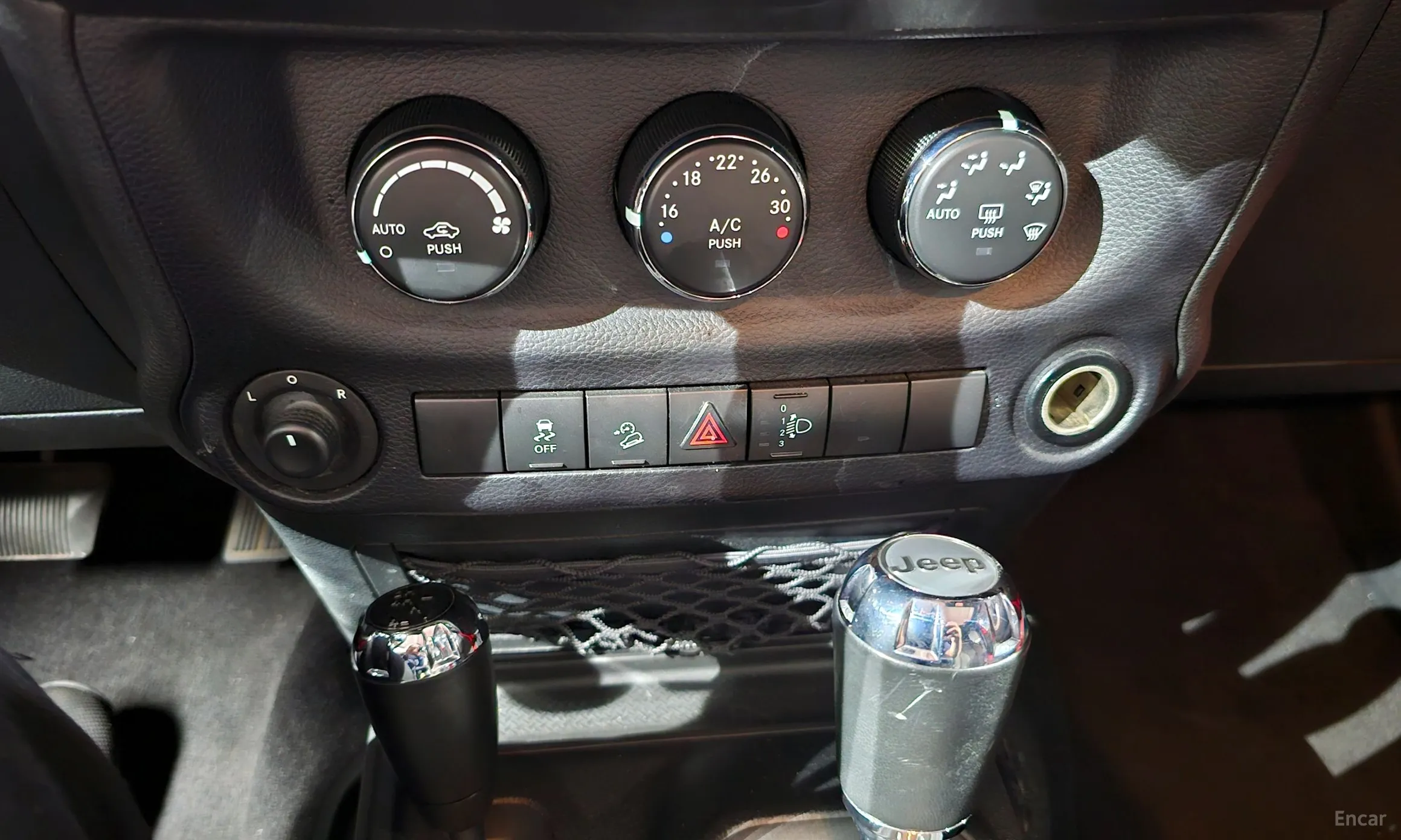 Jeep Wrangler (JK) превью 17