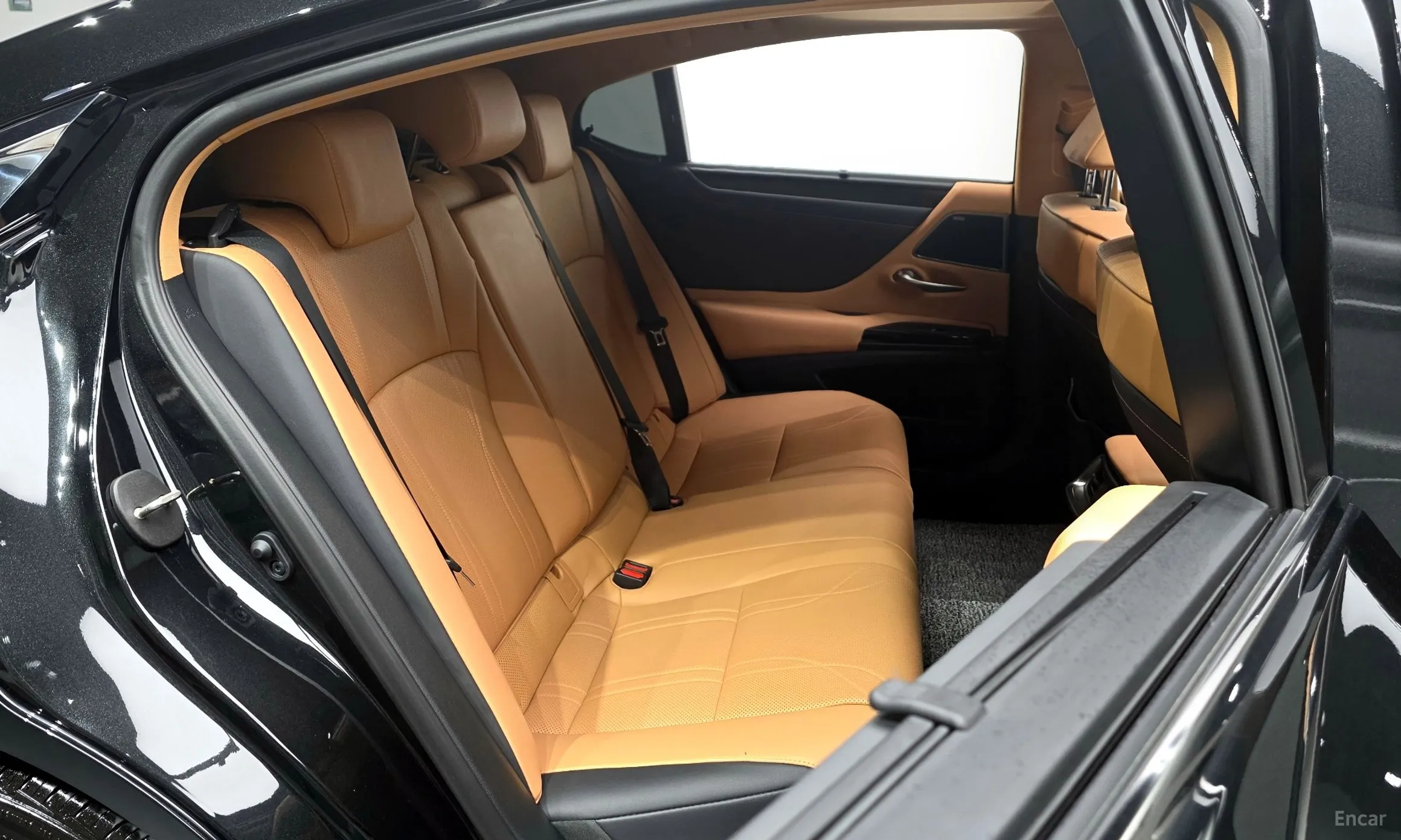 Lexus ES300h 7th Generation превью 11