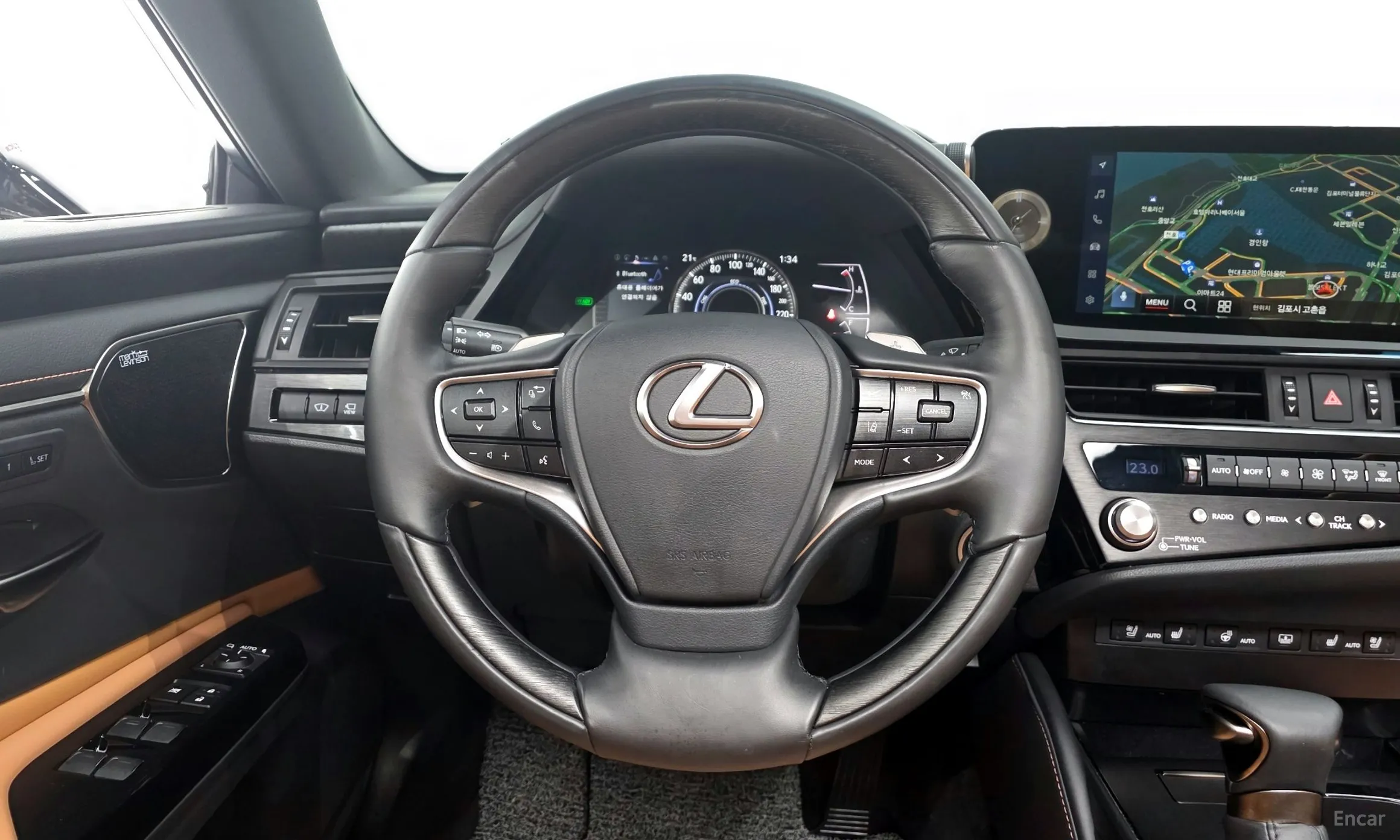 Lexus ES300h 7th Generation превью 12