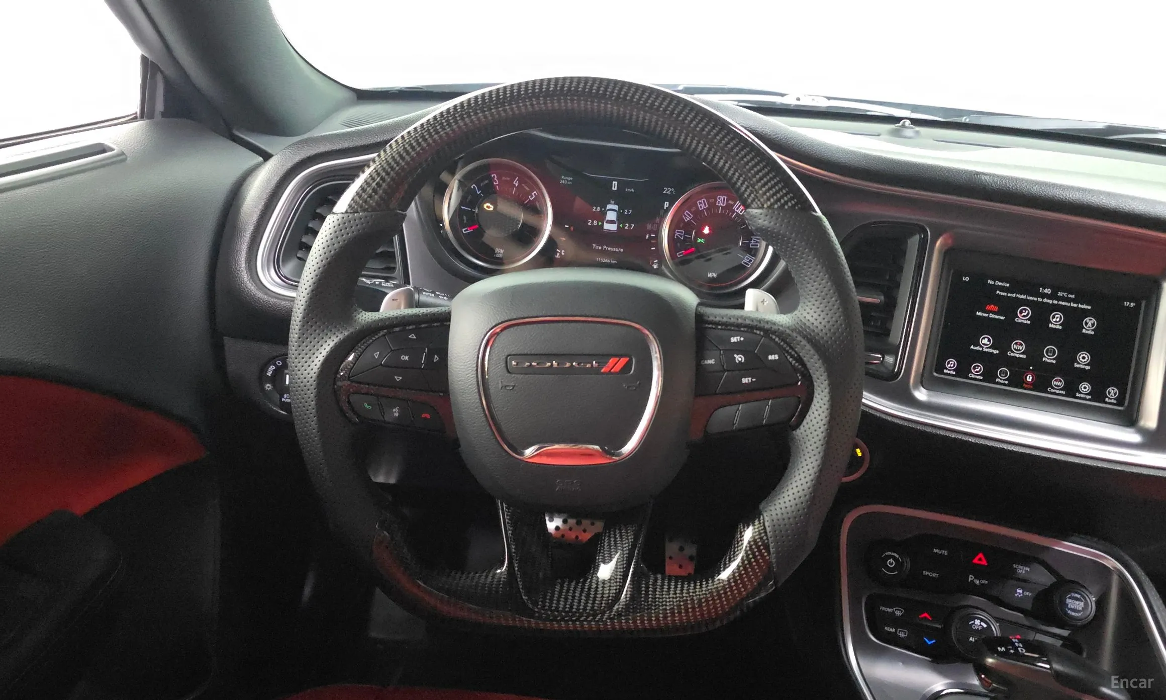 Dodge Challenger превью 14