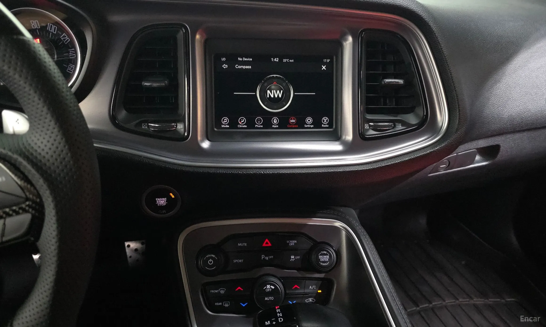 Dodge Challenger превью 15