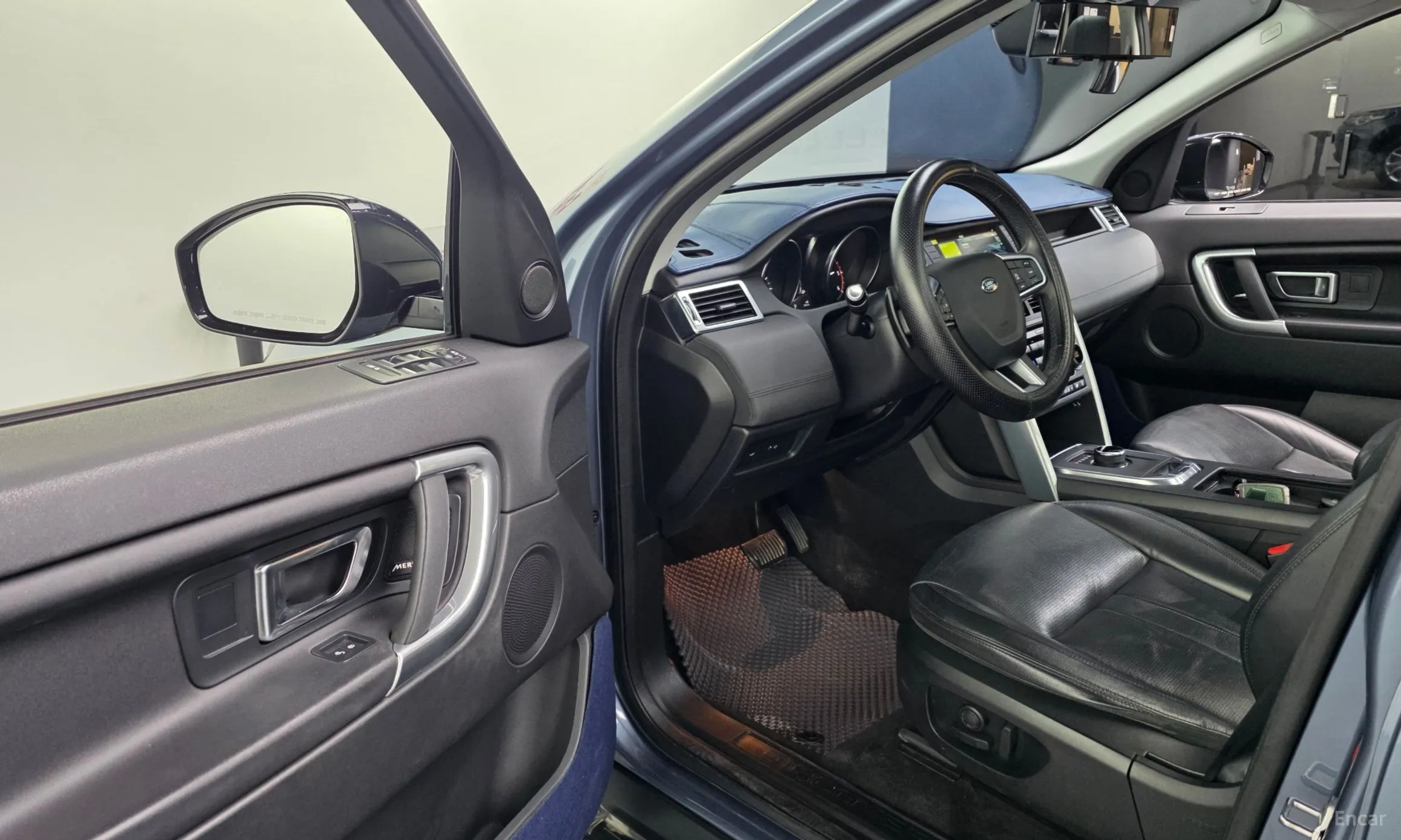 Land Rover Discovery Sports превью 10