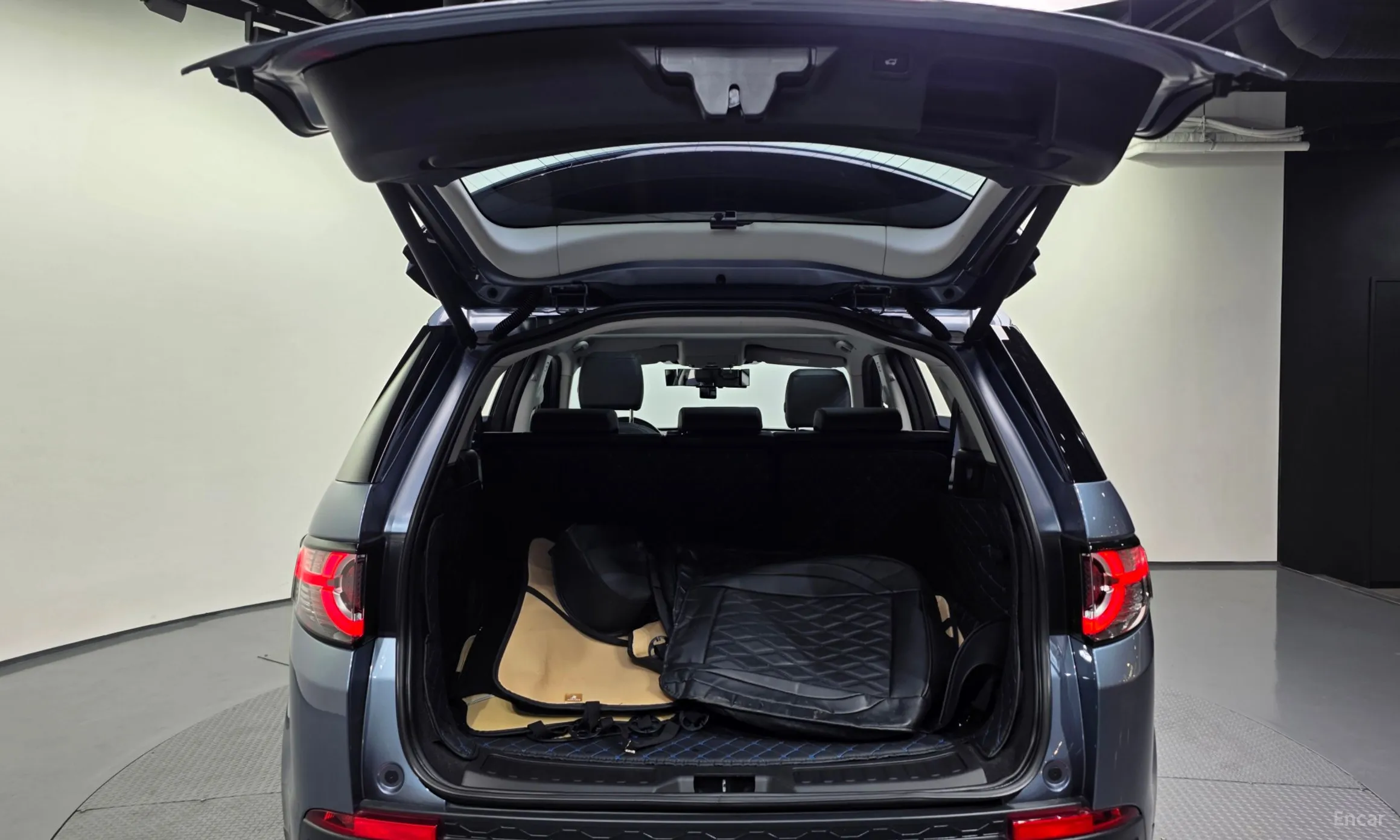 Land Rover Discovery Sports превью 20